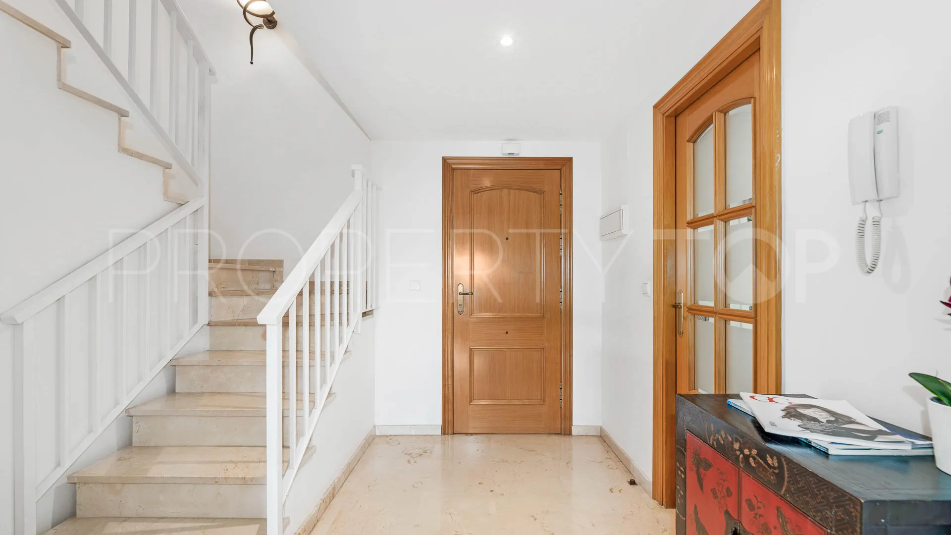 Guadalmina Alta, atico duplex de 3 dormitorios en venta