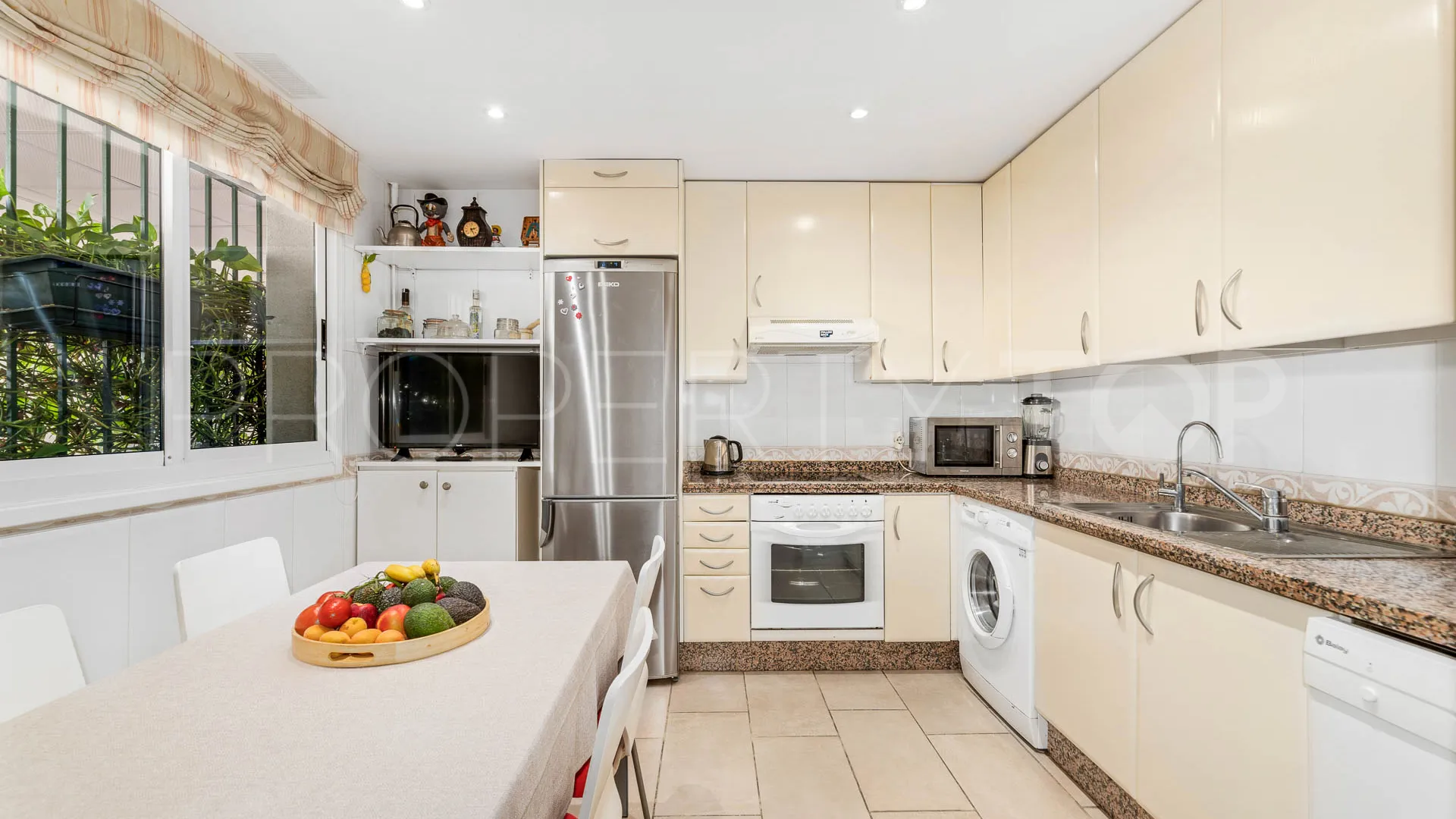Guadalmina Alta, atico duplex de 3 dormitorios en venta