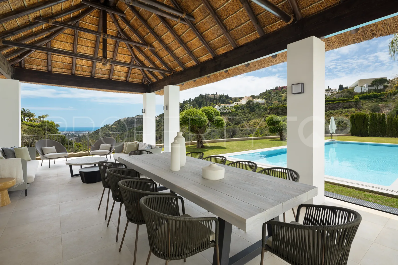 Se vende villa con 5 dormitorios en El Madroñal