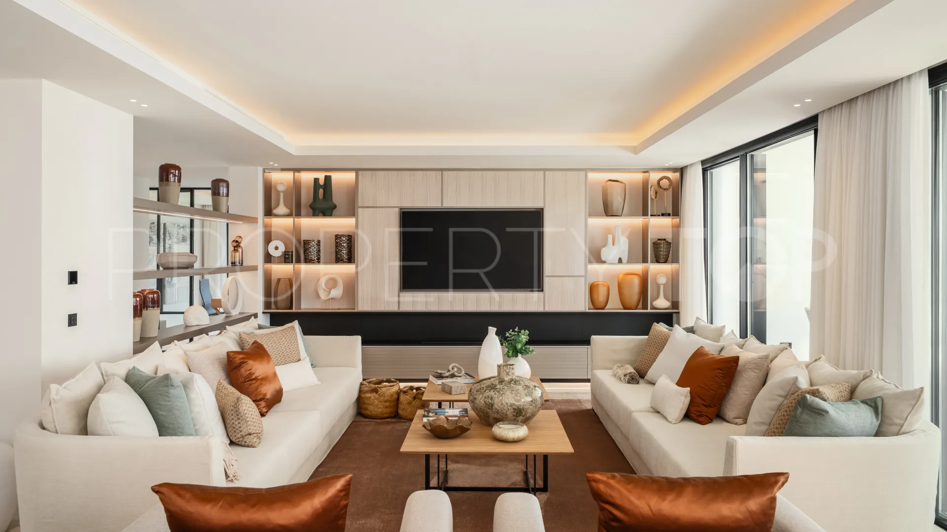 8 bedrooms villa in El Herrojo for sale