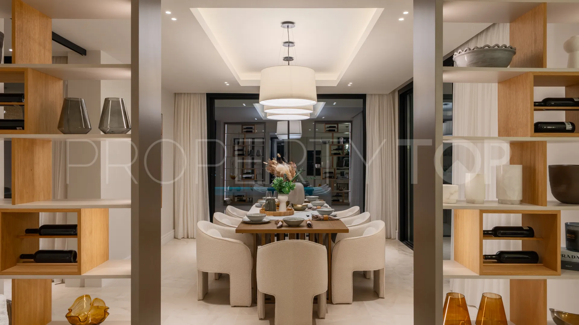 8 bedrooms villa in El Herrojo for sale