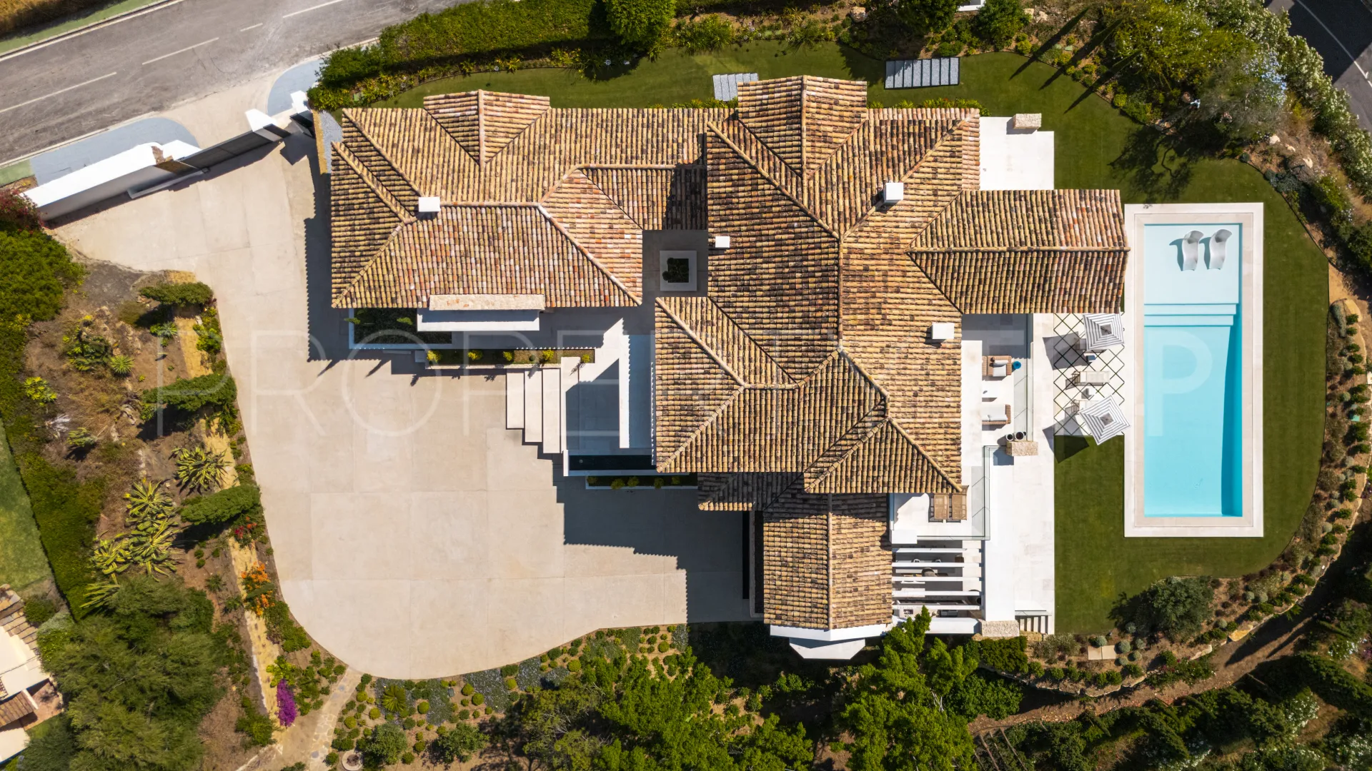 8 bedrooms villa in El Herrojo for sale
