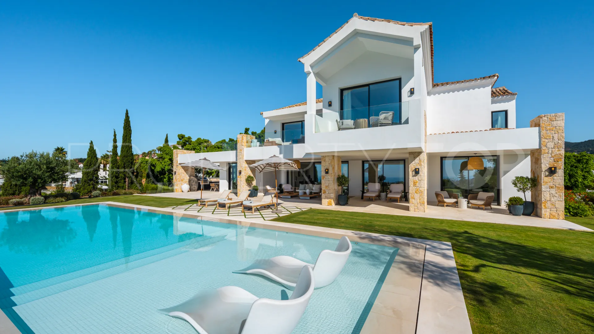 8 bedrooms villa in El Herrojo for sale