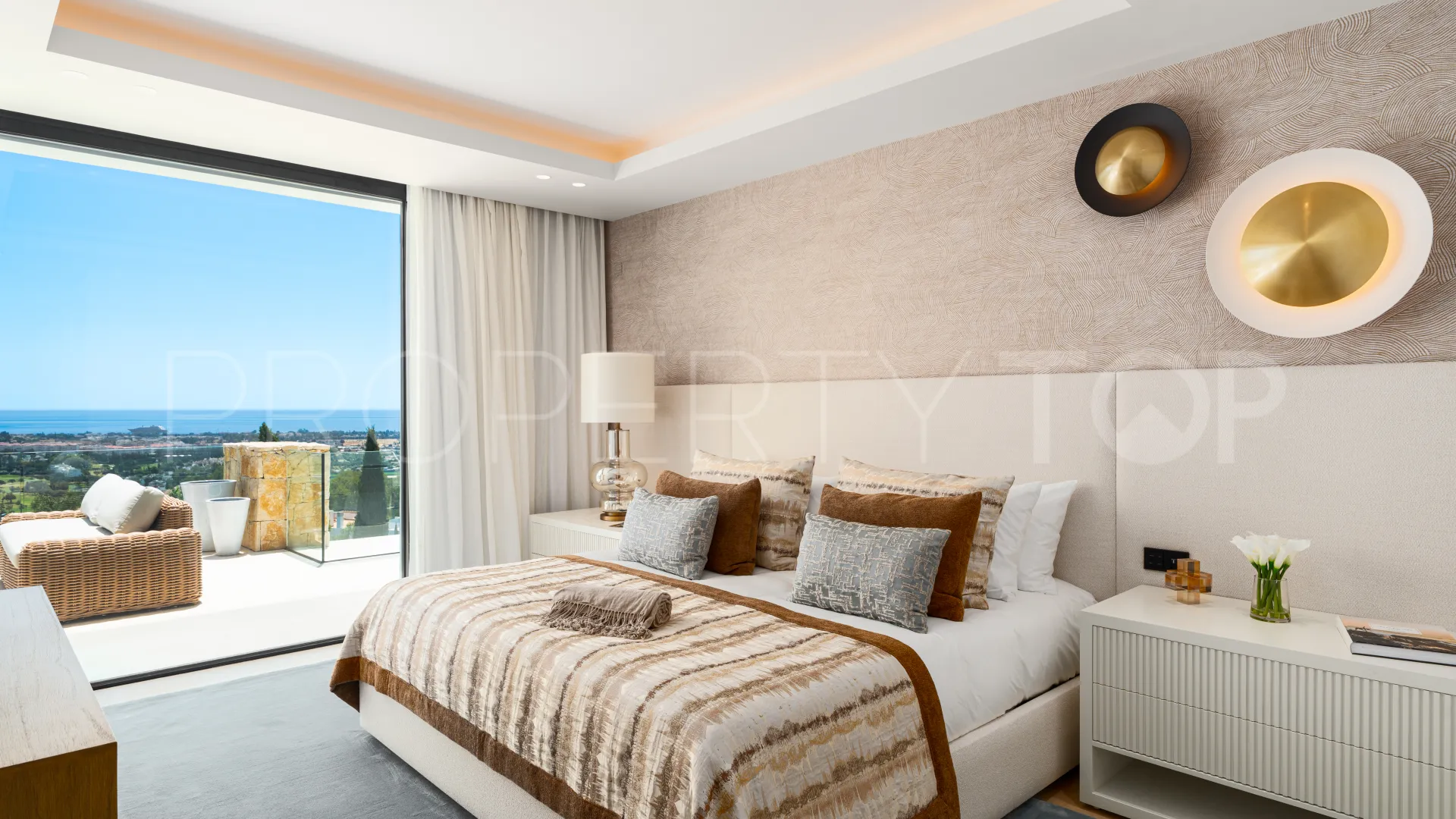 8 bedrooms villa in El Herrojo for sale