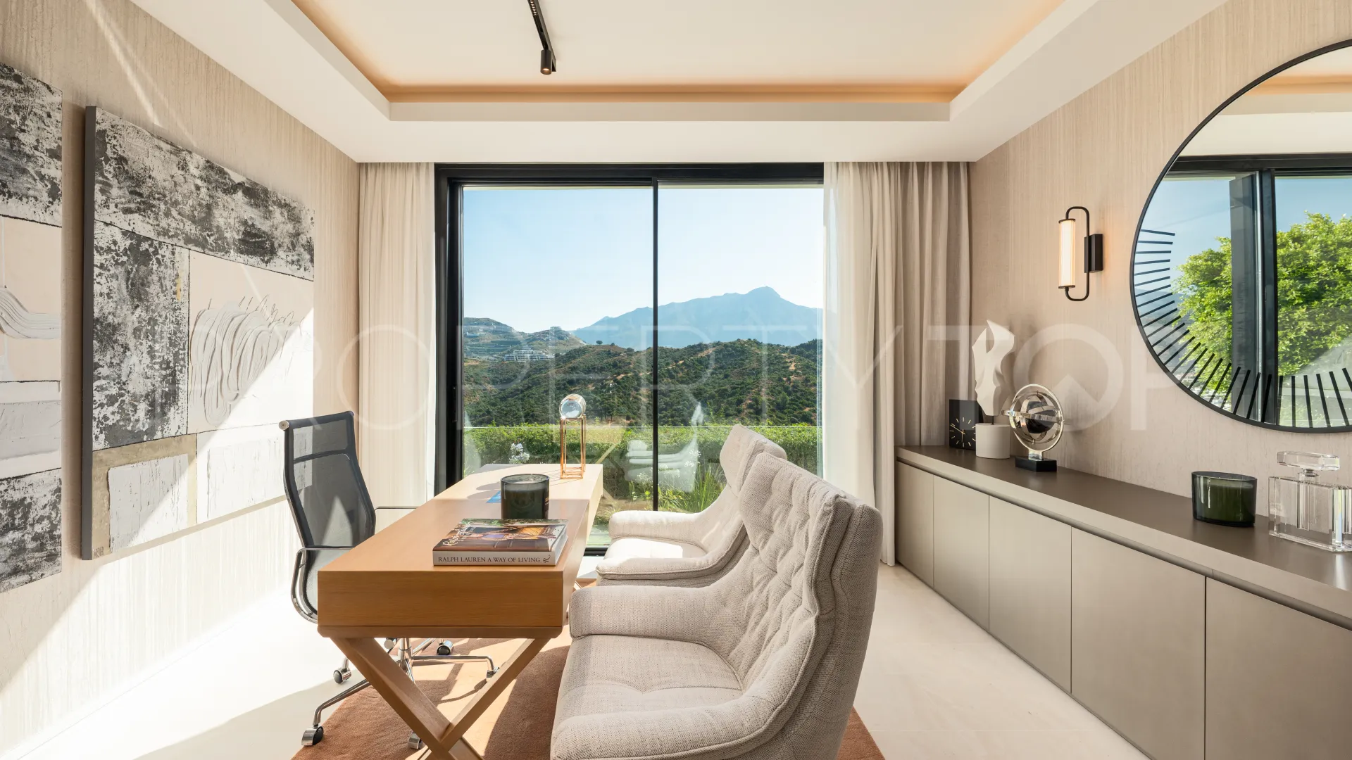 8 bedrooms villa in El Herrojo for sale