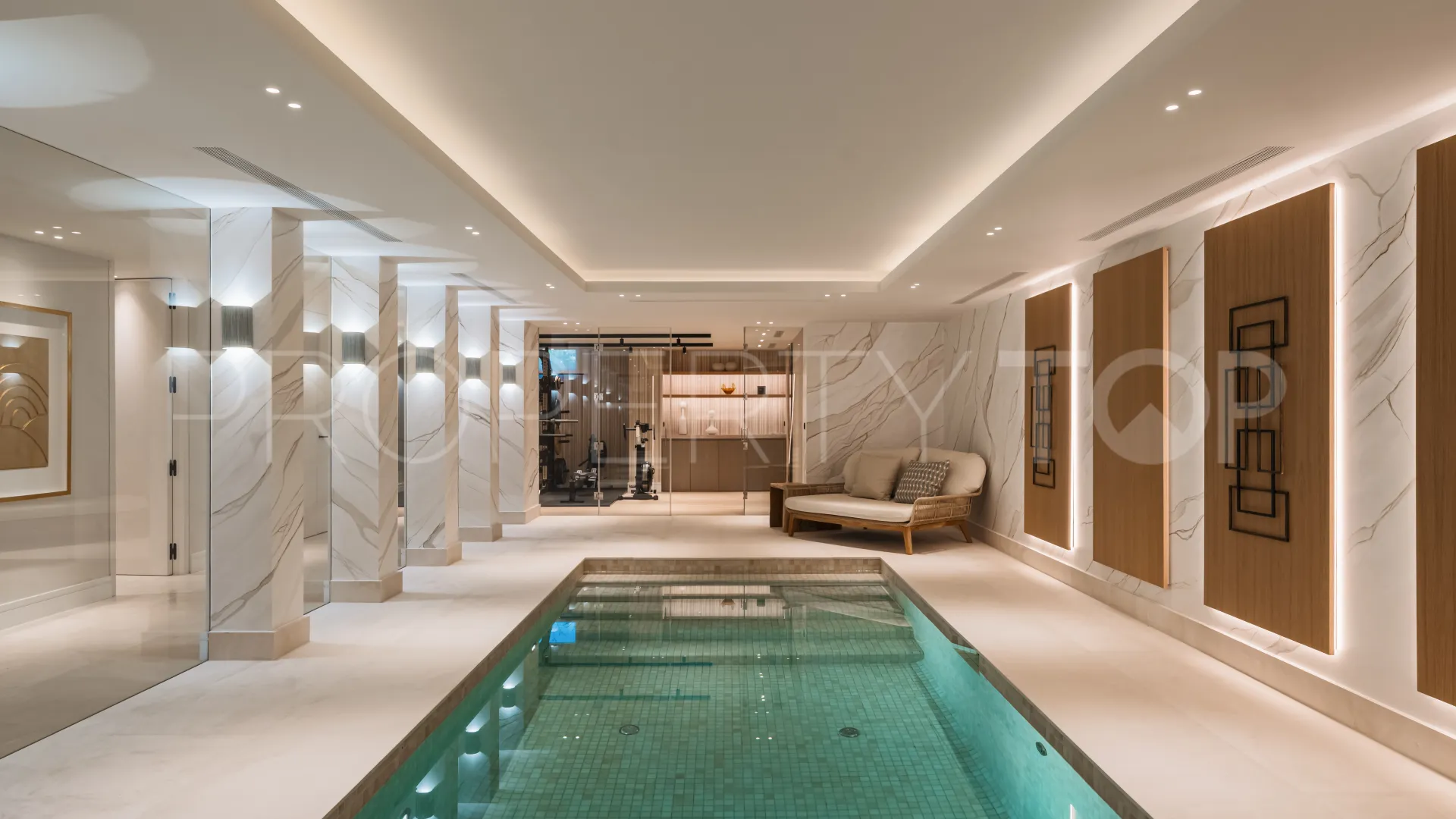 8 bedrooms villa in El Herrojo for sale