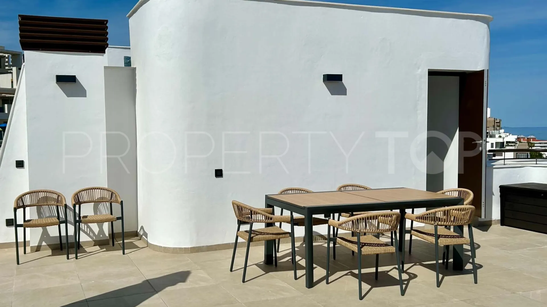 For sale duplex penthouse in Estepona