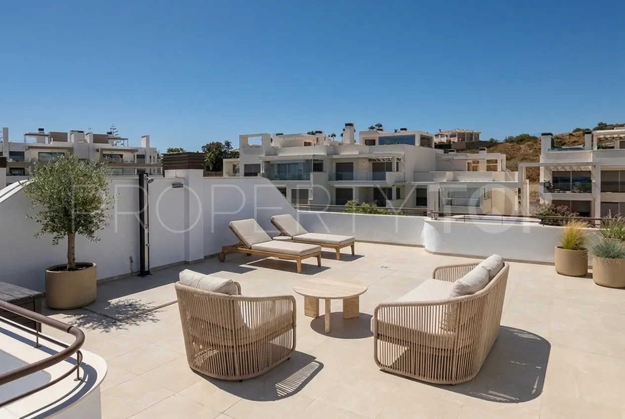 For sale duplex penthouse in Estepona