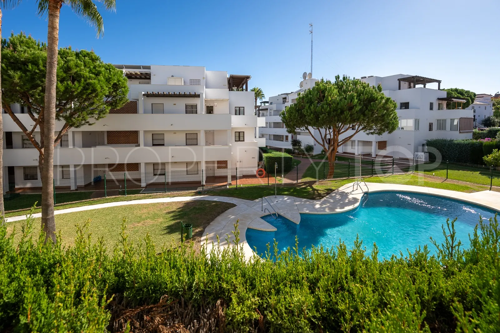 Apartamento planta baja en venta de 2 dormitorios en Riviera del Sol