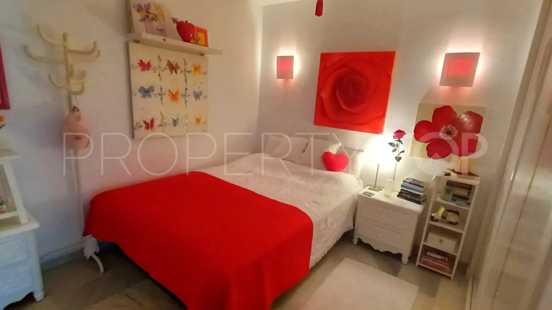 Marbella Este, apartamento en venta
