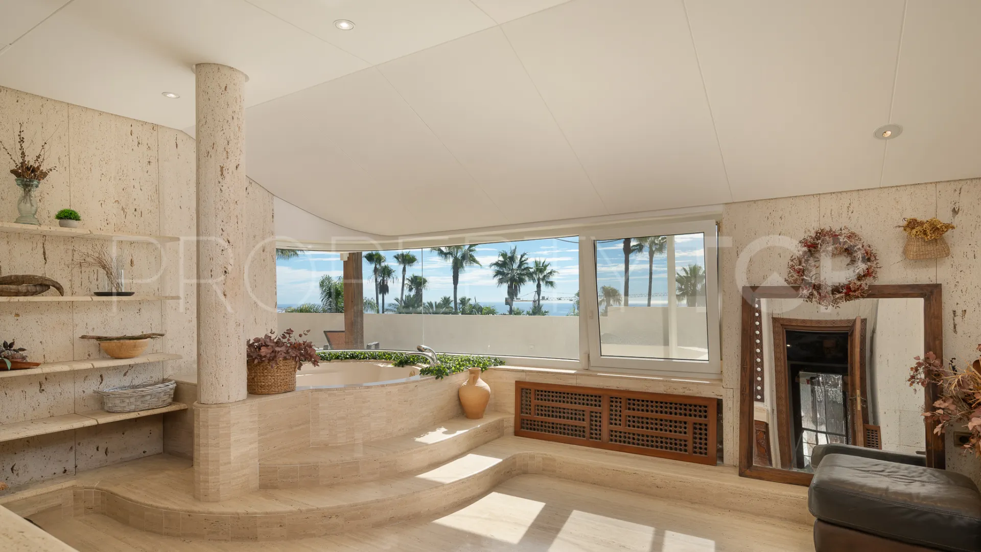 Buy Sierra Blanca villa with 6 bedrooms