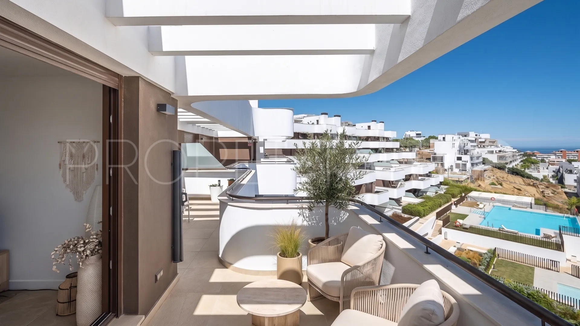 3 bedrooms duplex penthouse for sale in Estepona