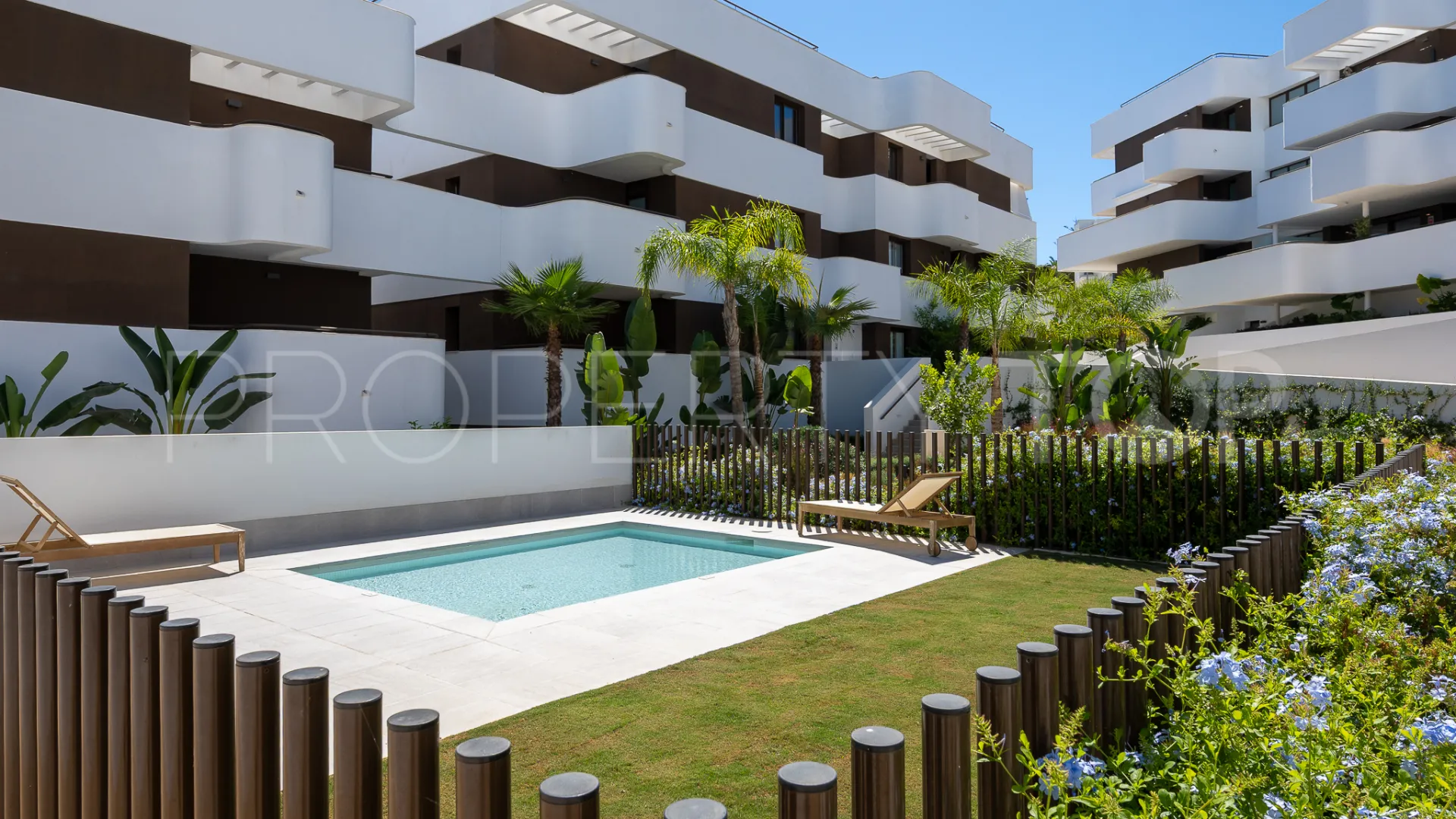 3 bedrooms duplex penthouse for sale in Estepona