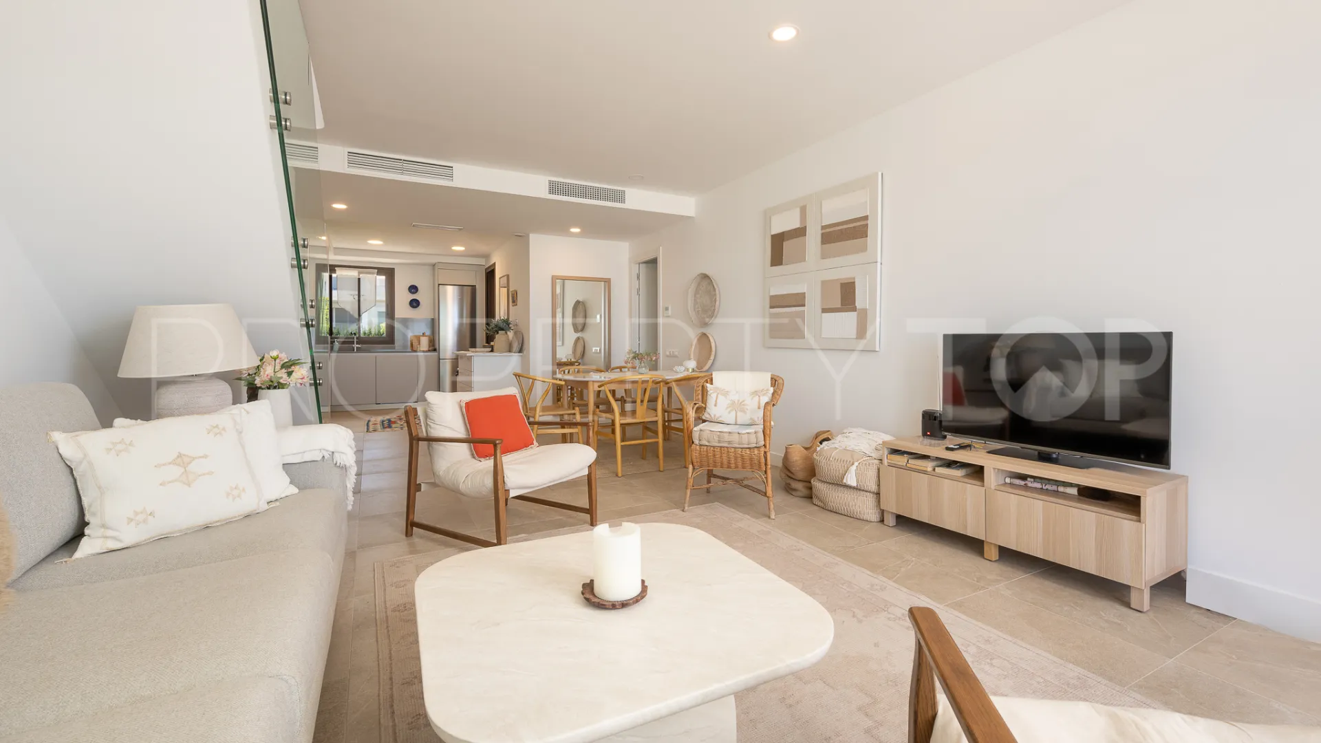 3 bedrooms duplex penthouse for sale in Estepona