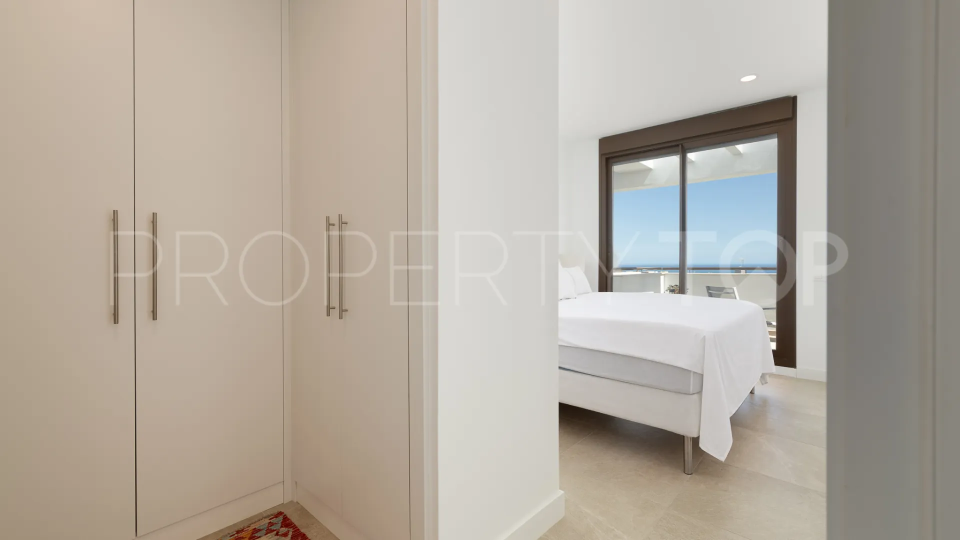 3 bedrooms duplex penthouse for sale in Estepona