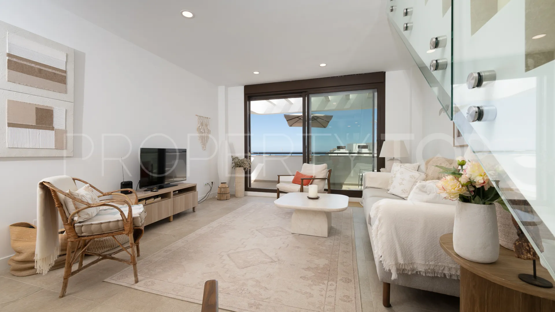 3 bedrooms duplex penthouse for sale in Estepona