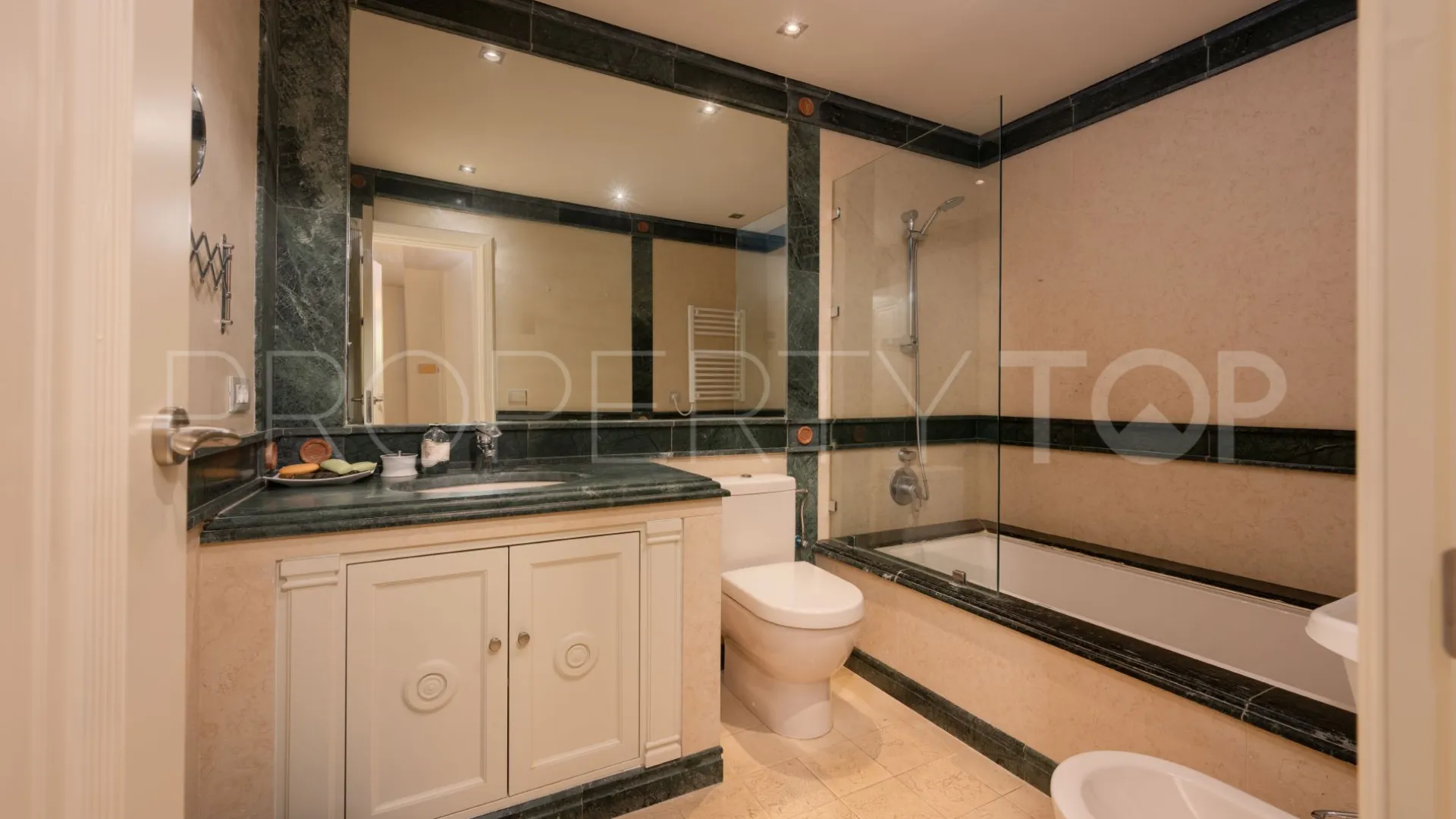 For sale apartment in Los Granados del Mar