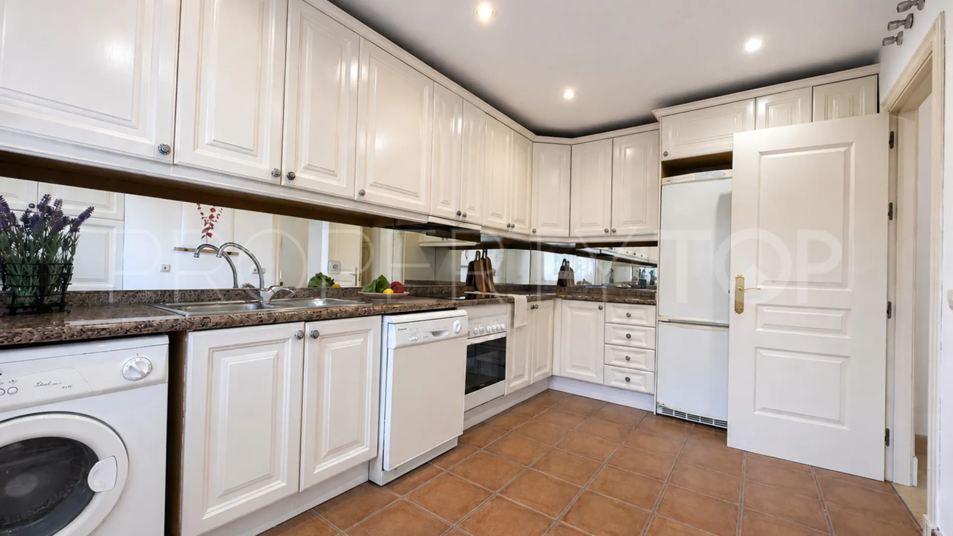 Comprar apartamento de 2 dormitorios en La Mairena