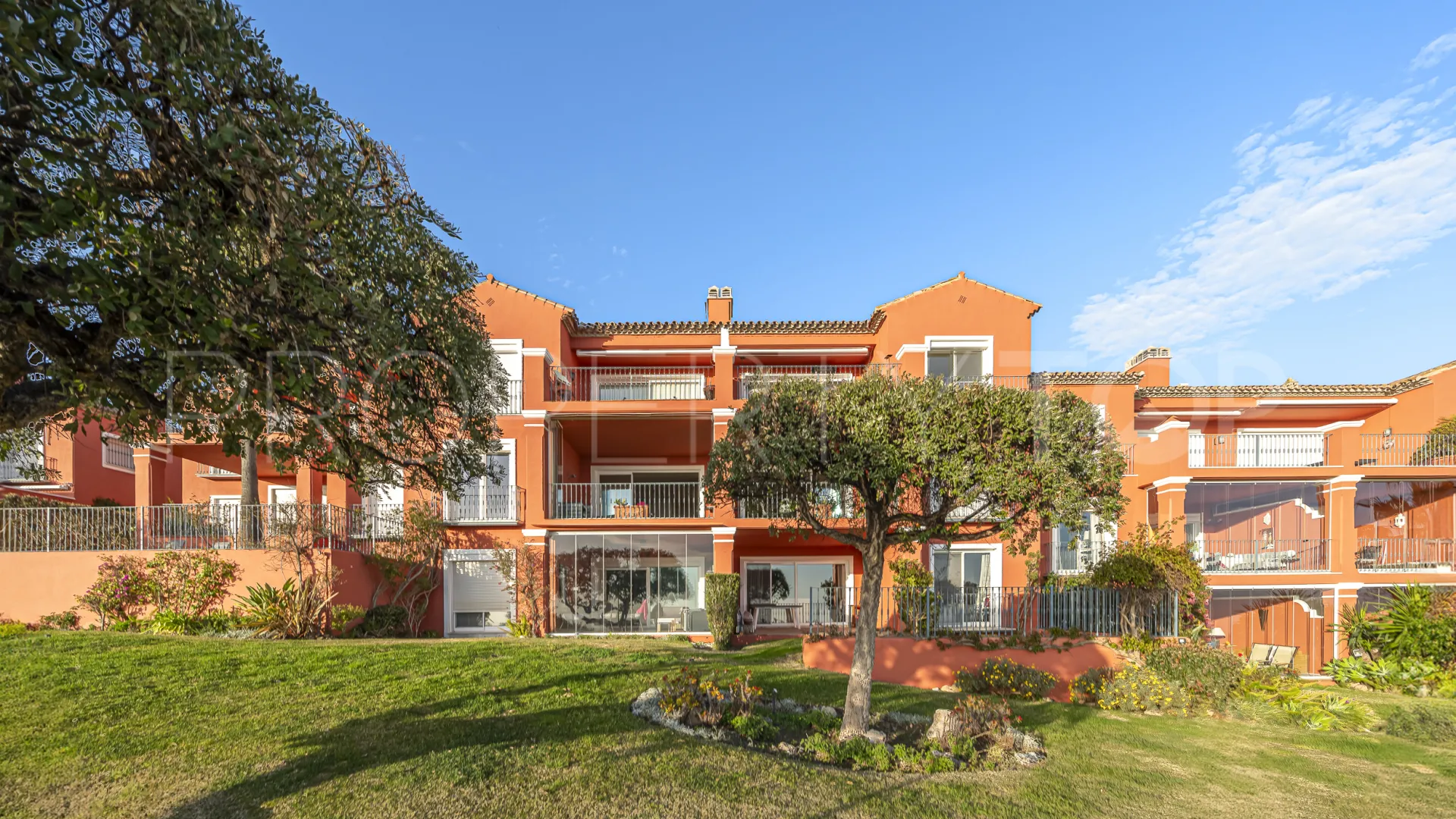 Comprar apartamento de 2 dormitorios en La Mairena