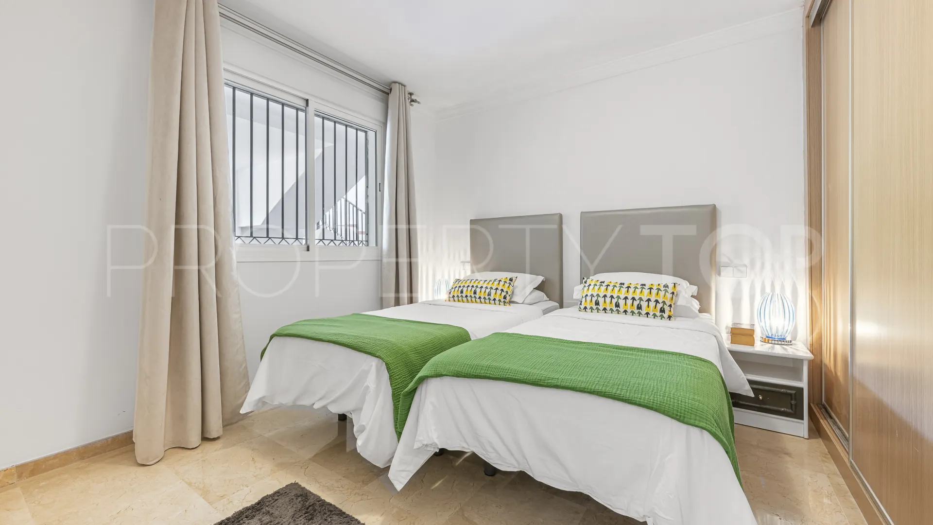 For sale La Mairena 3 bedrooms apartment
