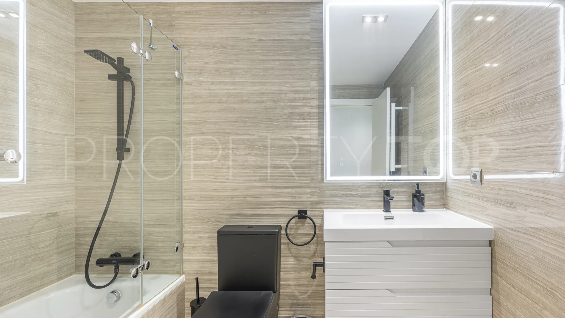 Comprar apartamento planta baja en La Mairena