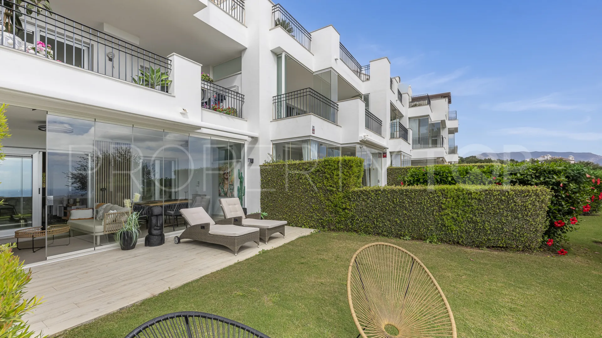 Comprar apartamento planta baja en La Mairena