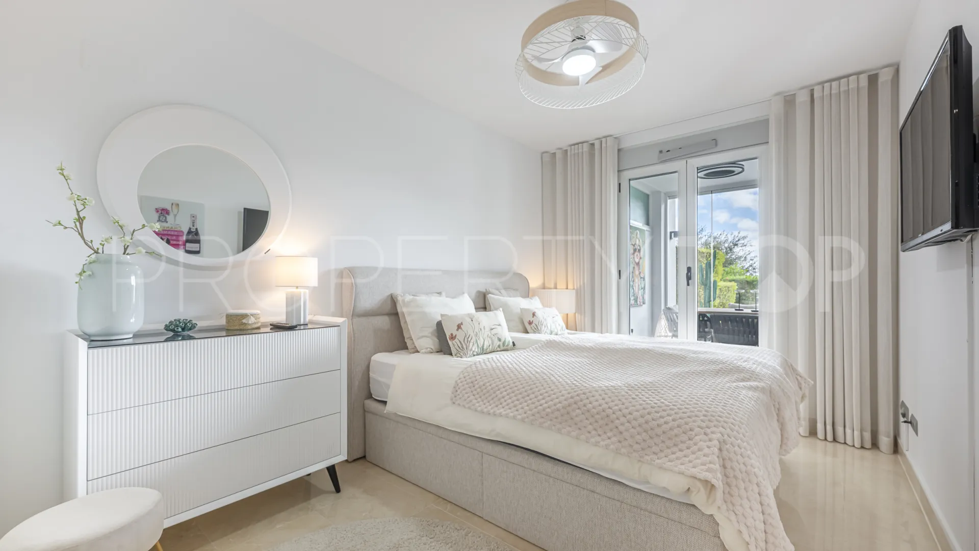 Comprar apartamento planta baja en La Mairena