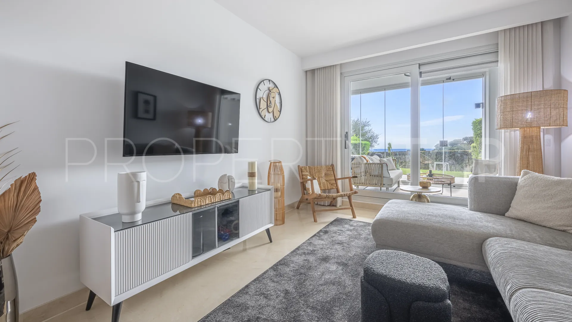 Comprar apartamento planta baja en La Mairena