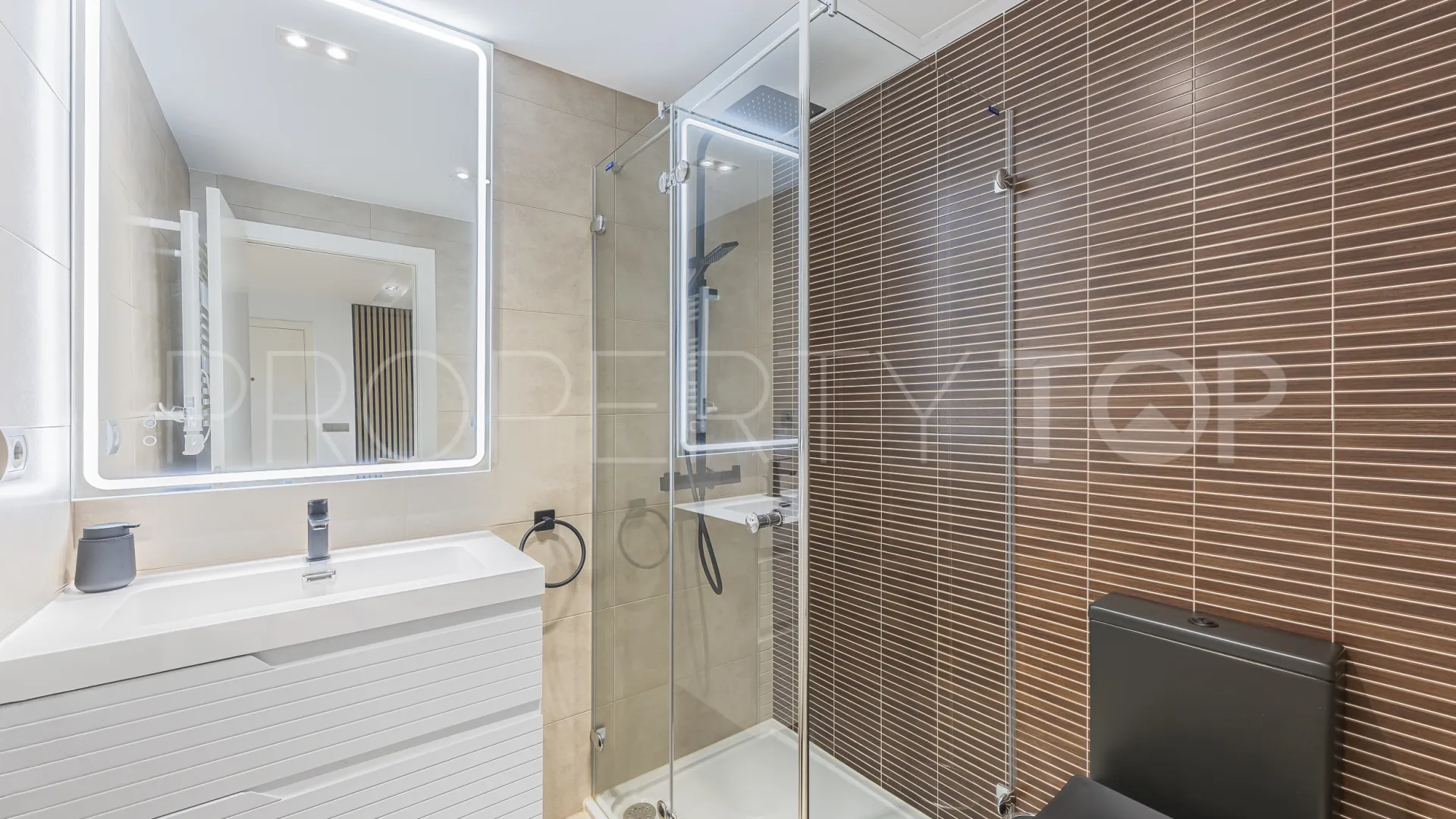 Comprar apartamento planta baja en La Mairena