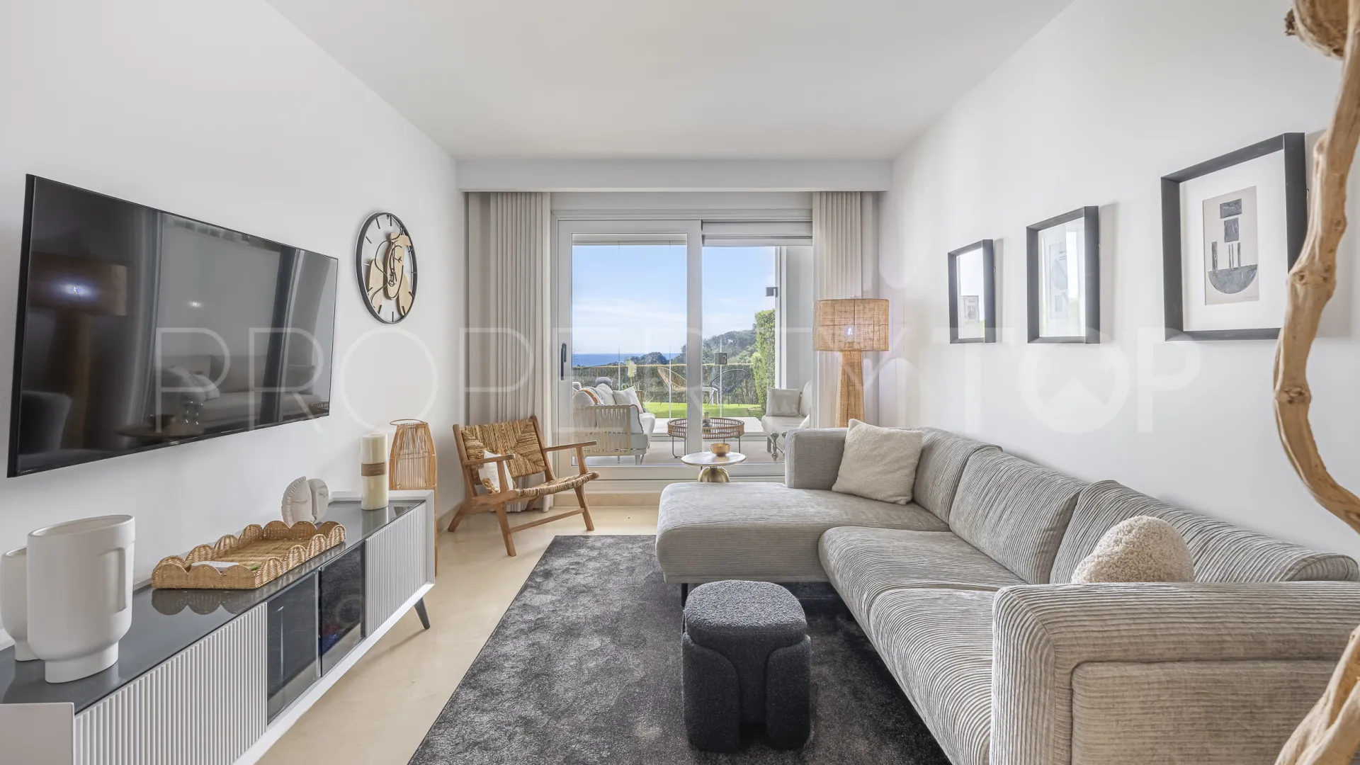 Comprar apartamento planta baja en La Mairena