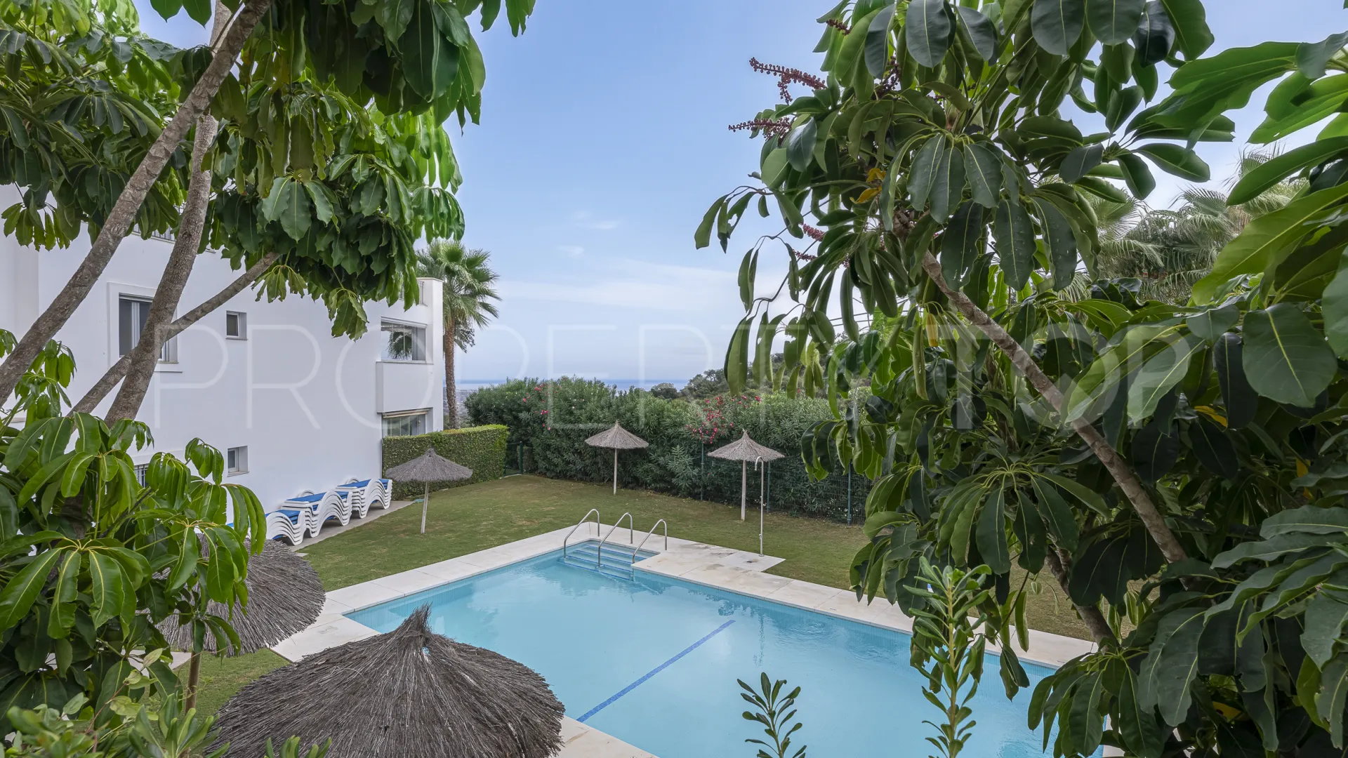 Comprar apartamento planta baja en La Mairena