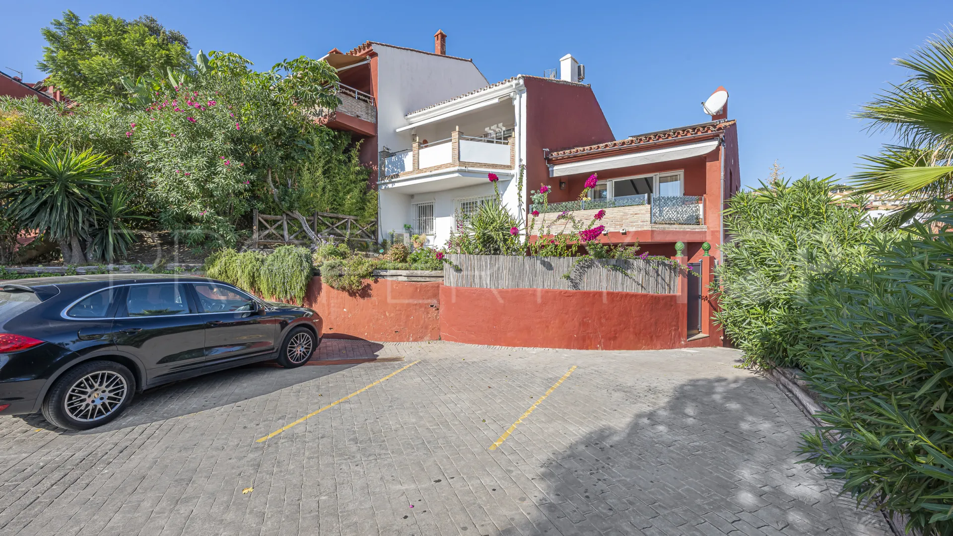 Adosado en venta con 2 dormitorios en La Mairena