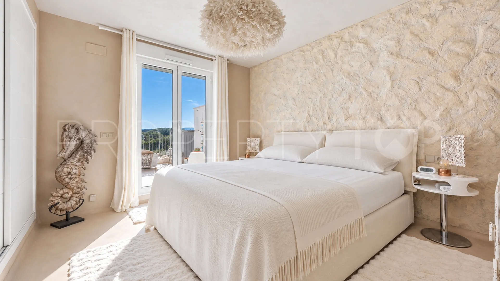 For sale La Mairena 2 bedrooms penthouse