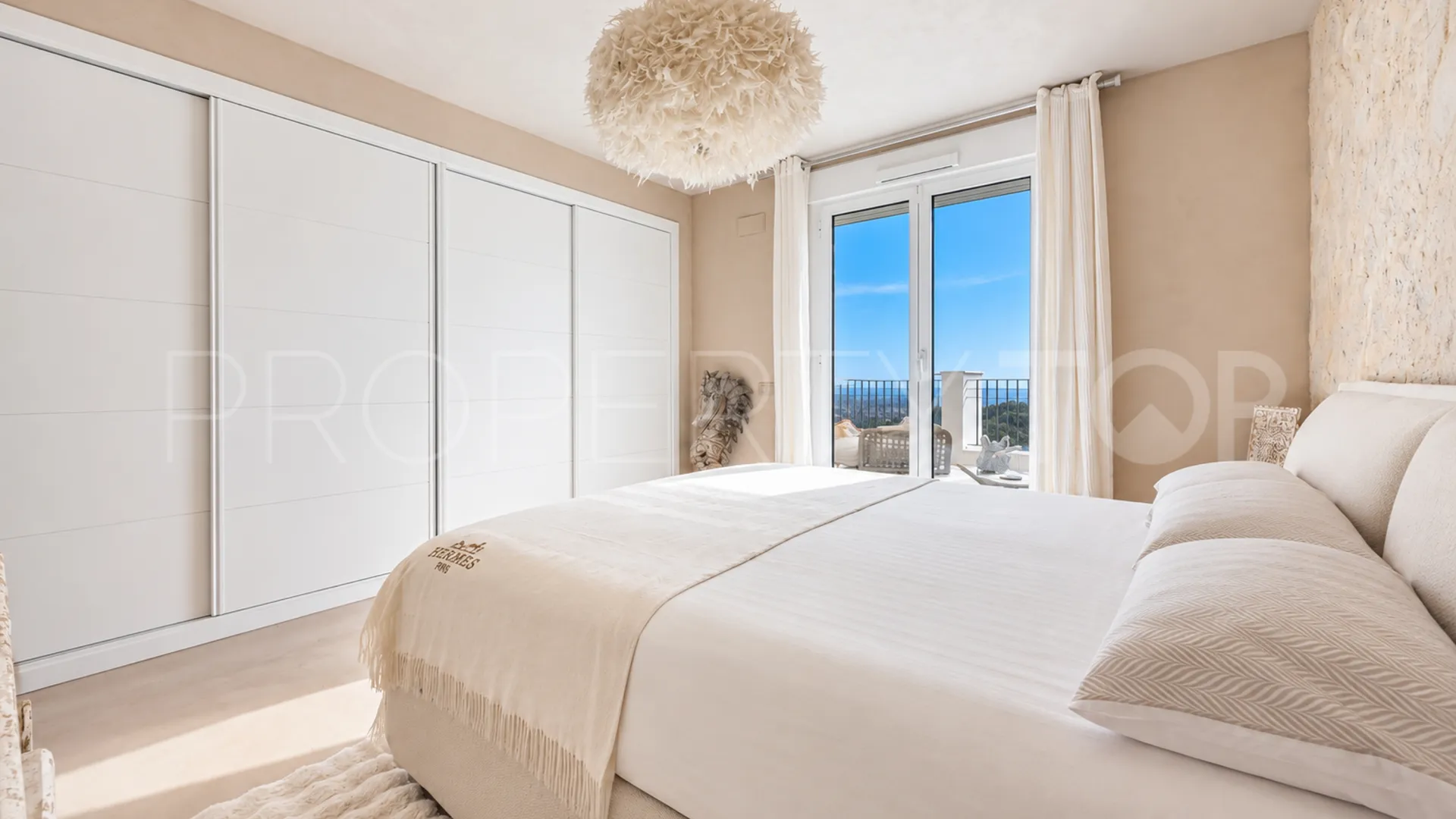 For sale La Mairena 2 bedrooms penthouse