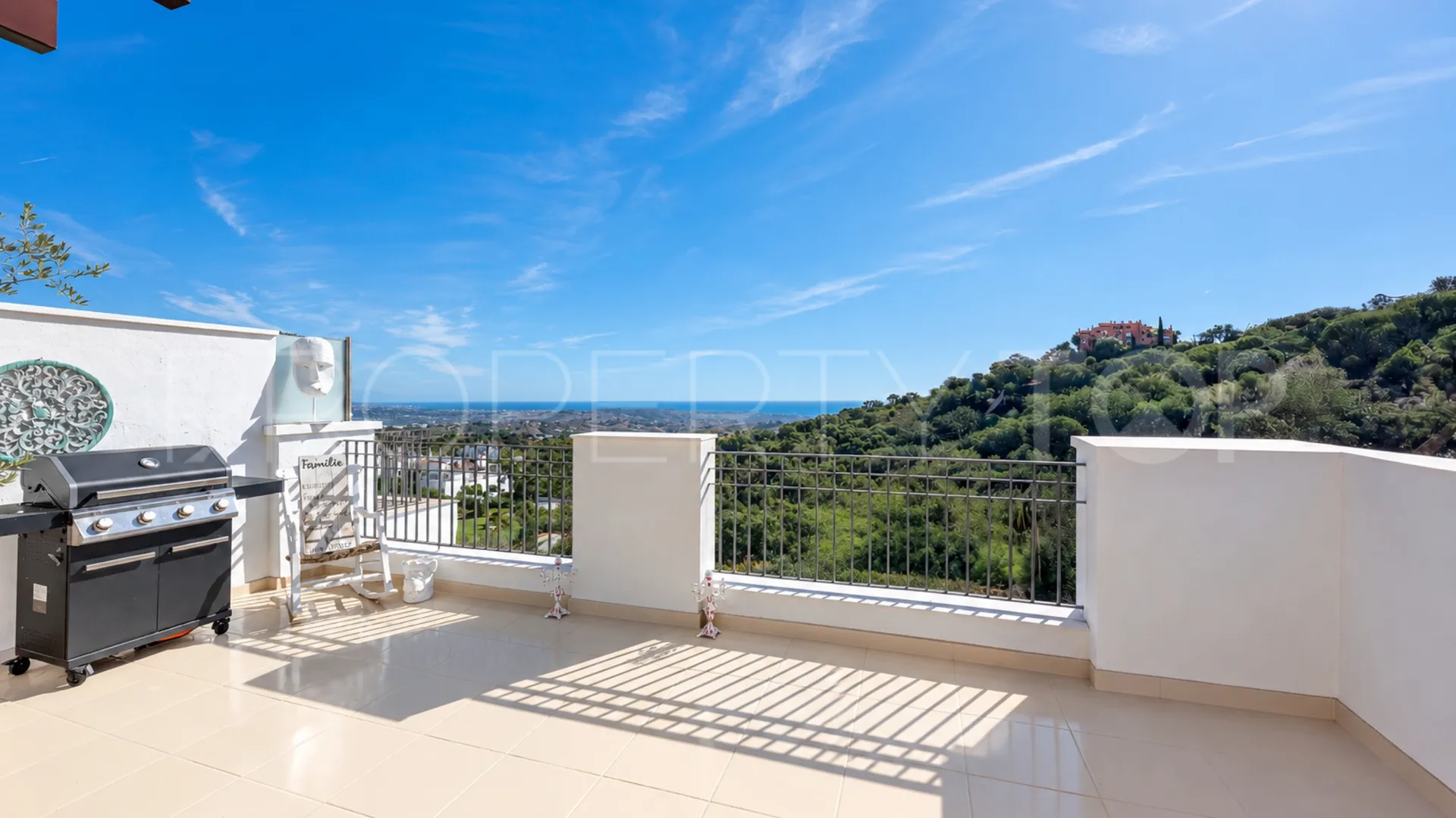 For sale La Mairena 2 bedrooms penthouse