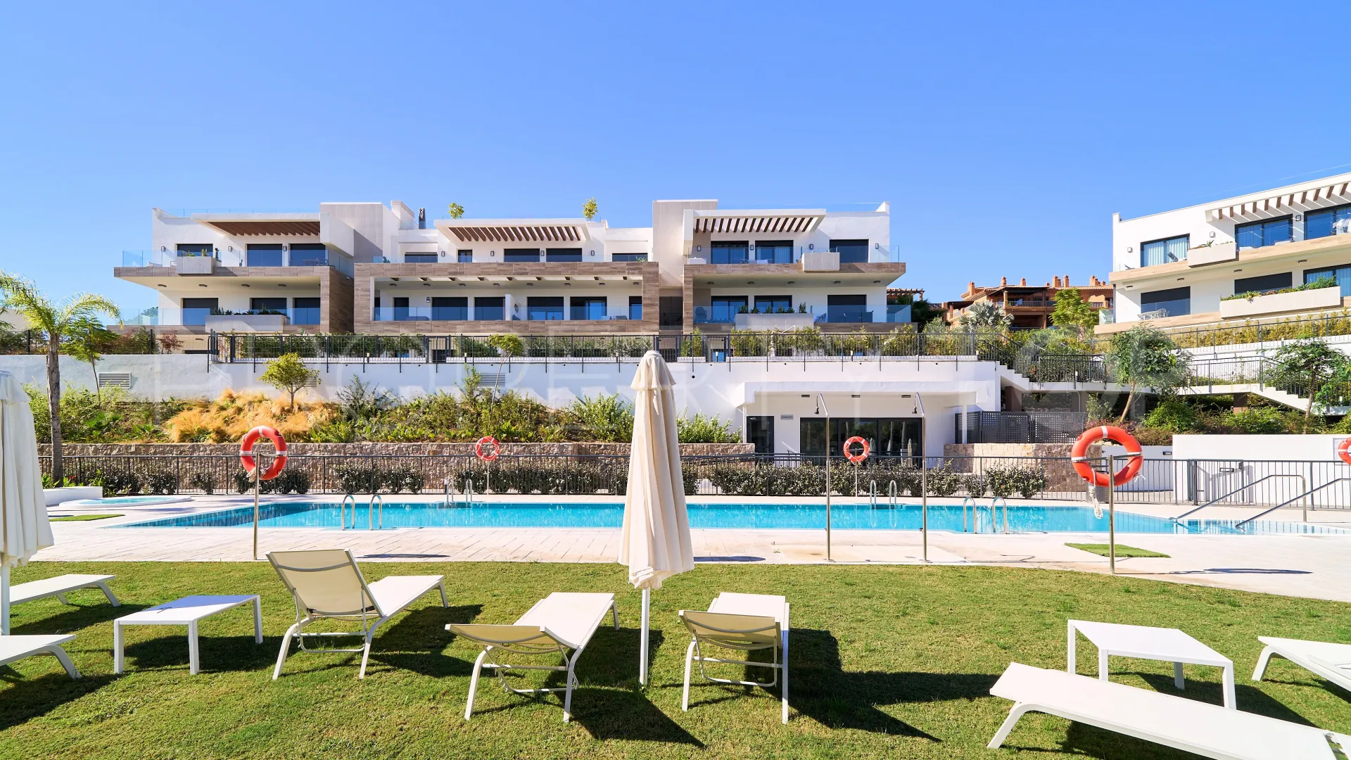 Ground floor apartment for sale in Atalaya Golf