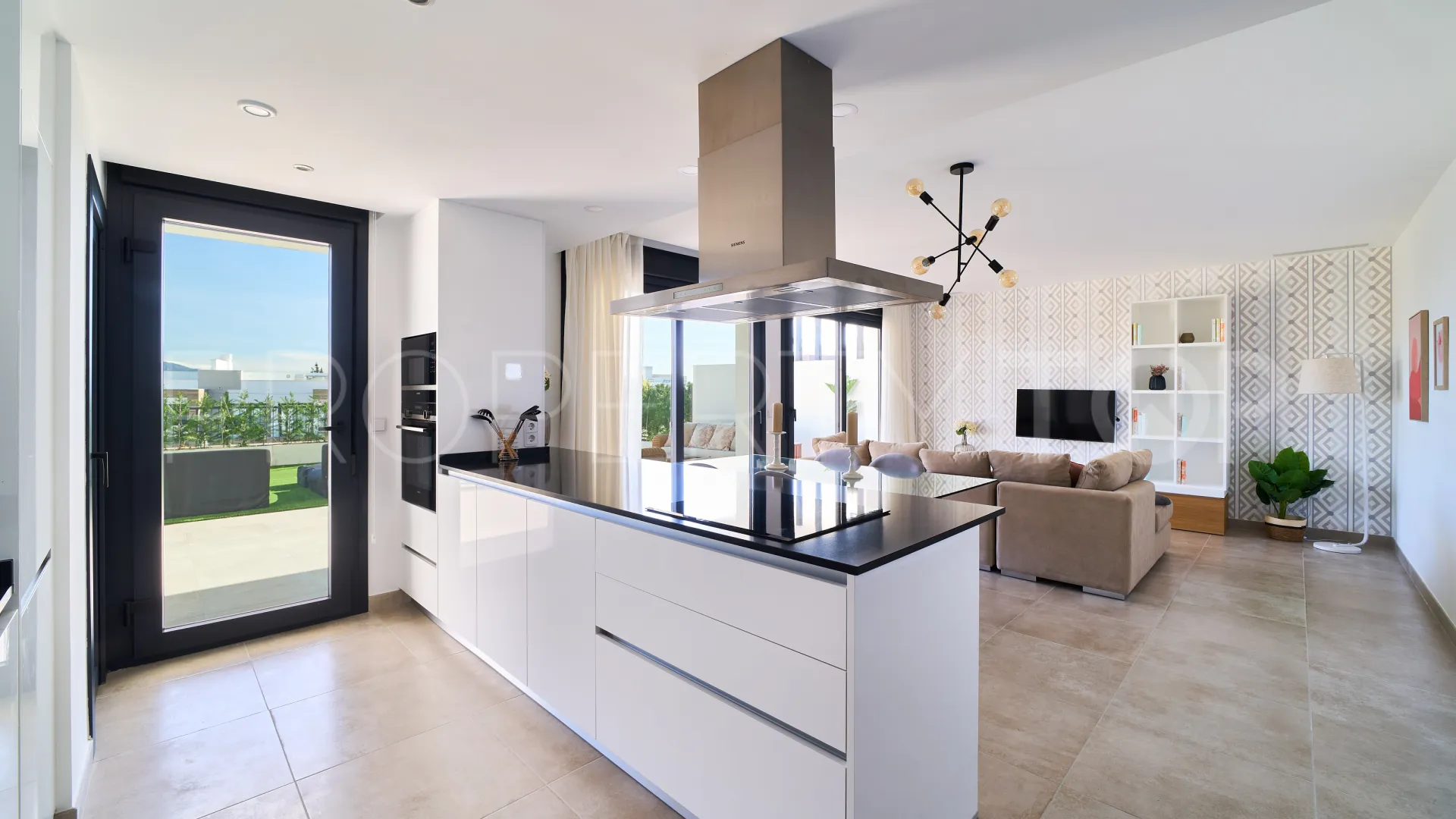 Ground floor apartment for sale in Atalaya Golf