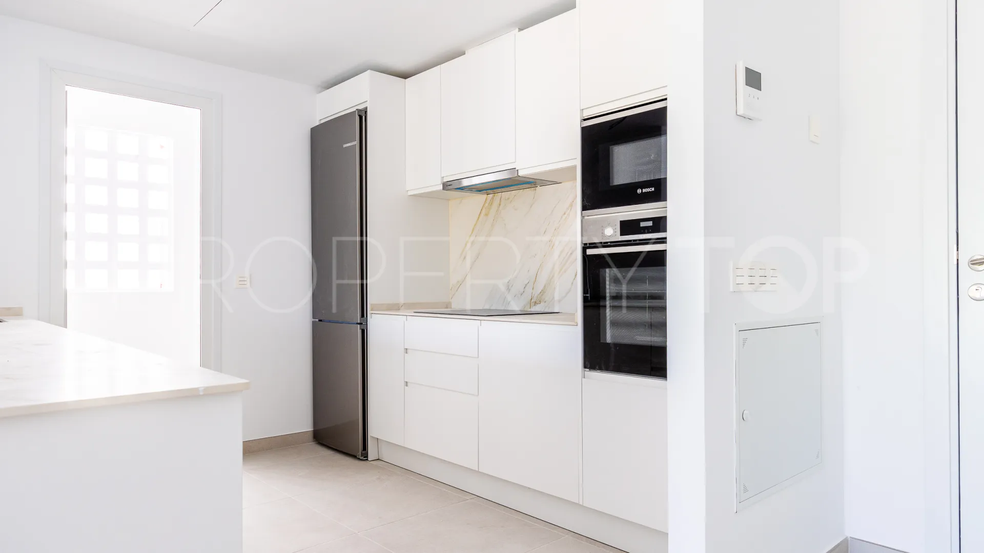 For sale ground floor apartment in Cala de Mijas with 2 bedrooms