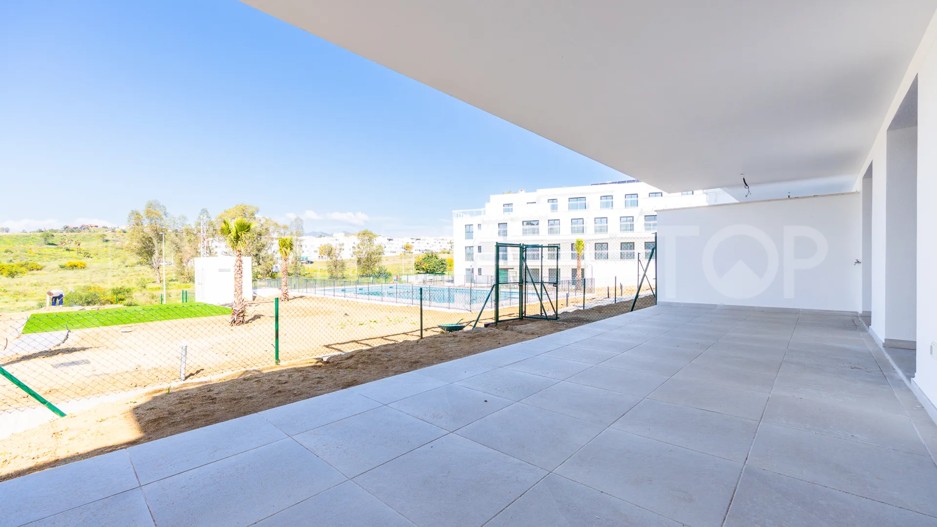 For sale ground floor apartment in Cala de Mijas with 2 bedrooms