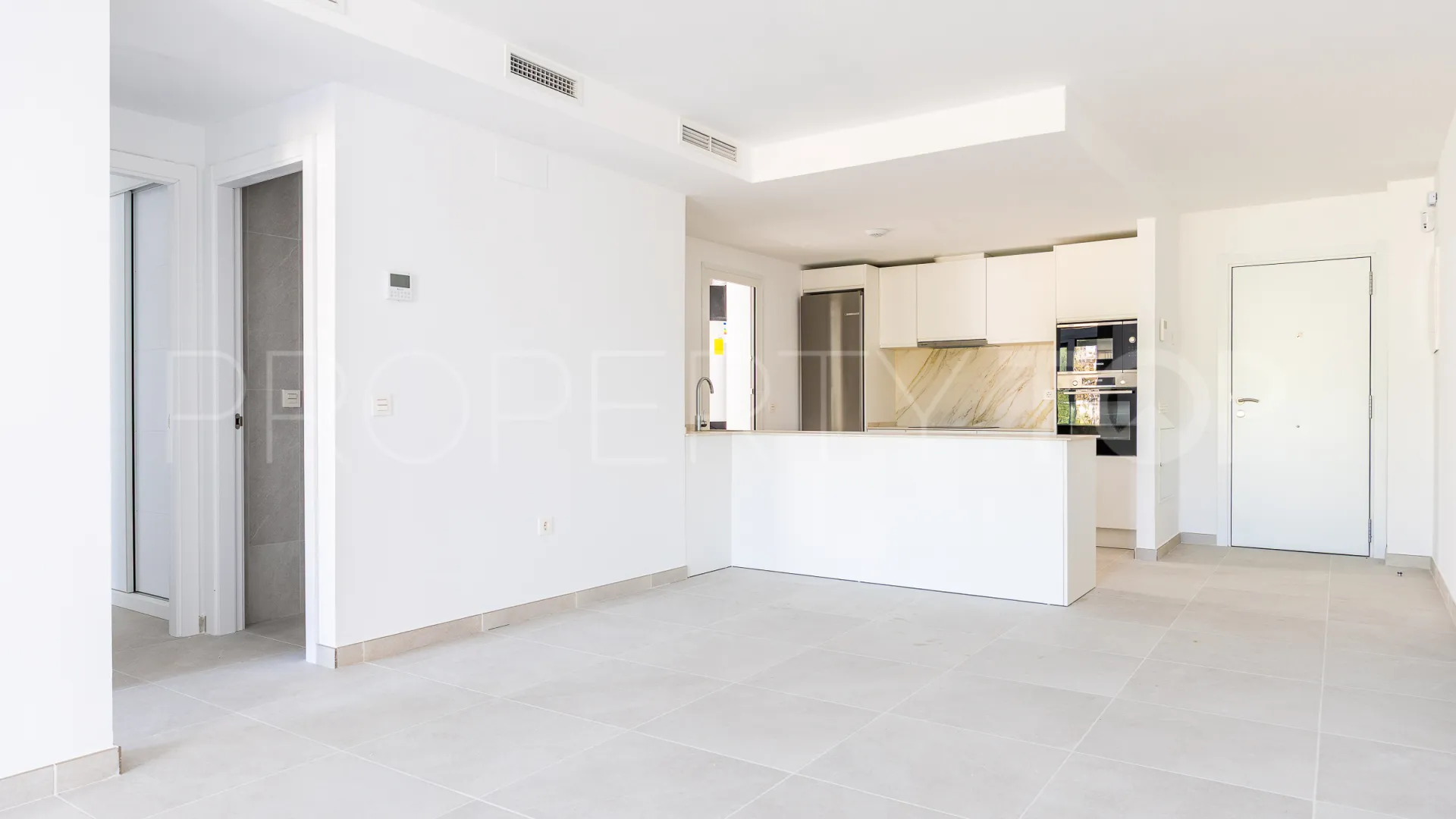 For sale ground floor apartment in Cala de Mijas with 2 bedrooms