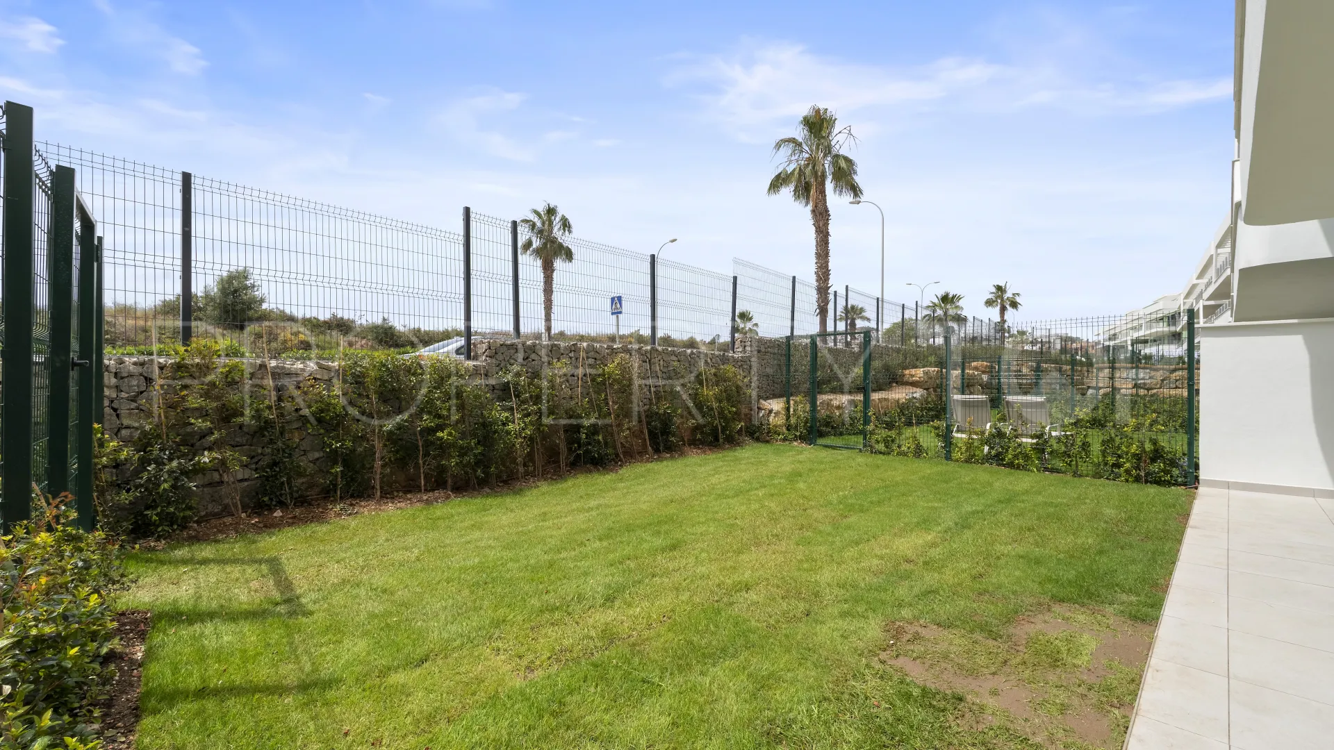 Ground floor apartment with 3 bedrooms for sale in Calanova Golf