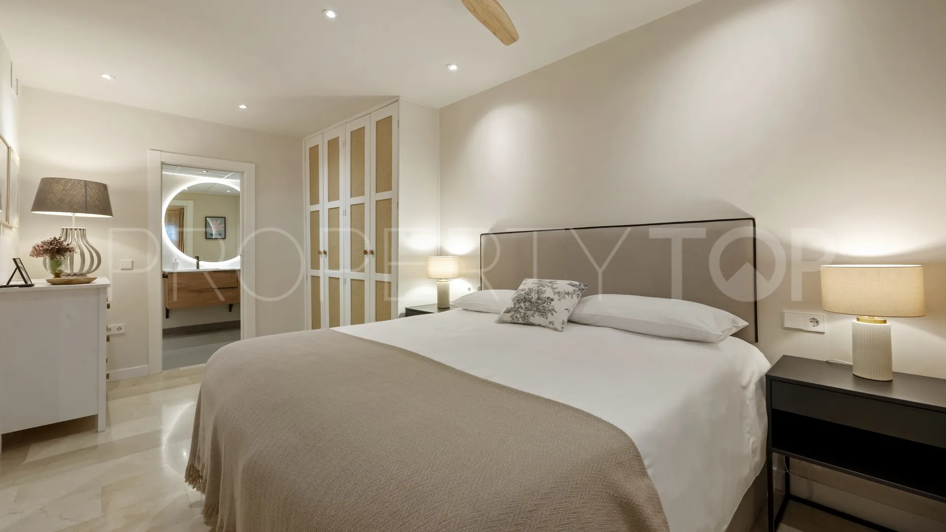 Apartamento planta baja en venta en Fuengirola