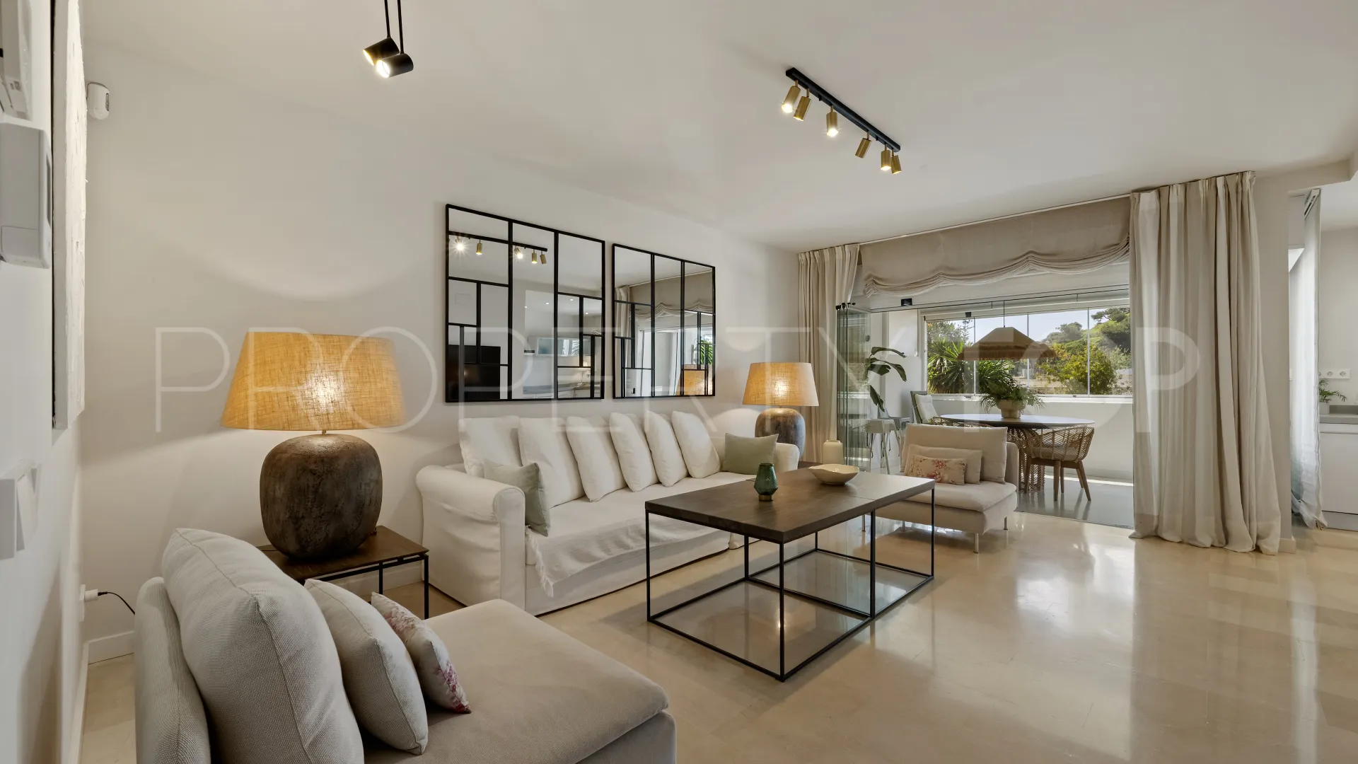 Apartamento planta baja en venta en Fuengirola