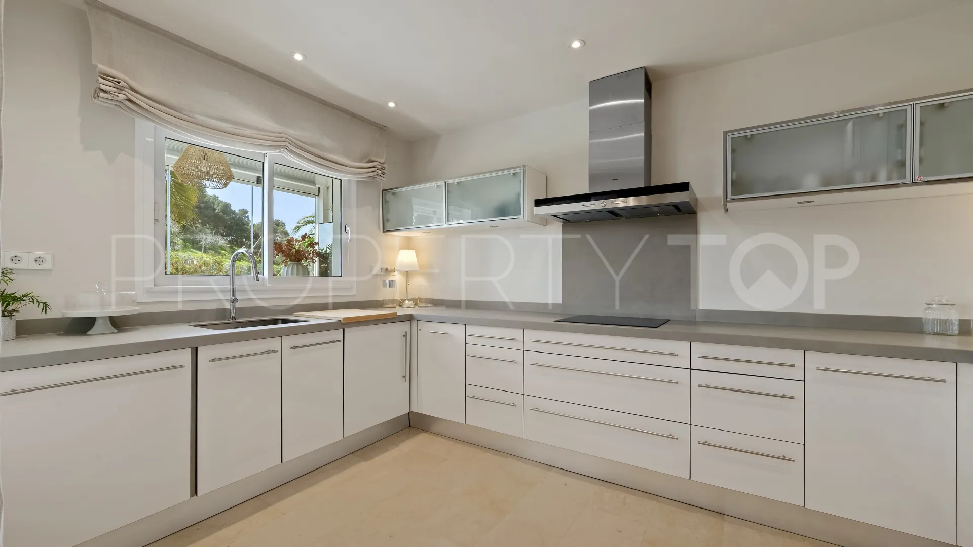 Apartamento planta baja en venta en Fuengirola