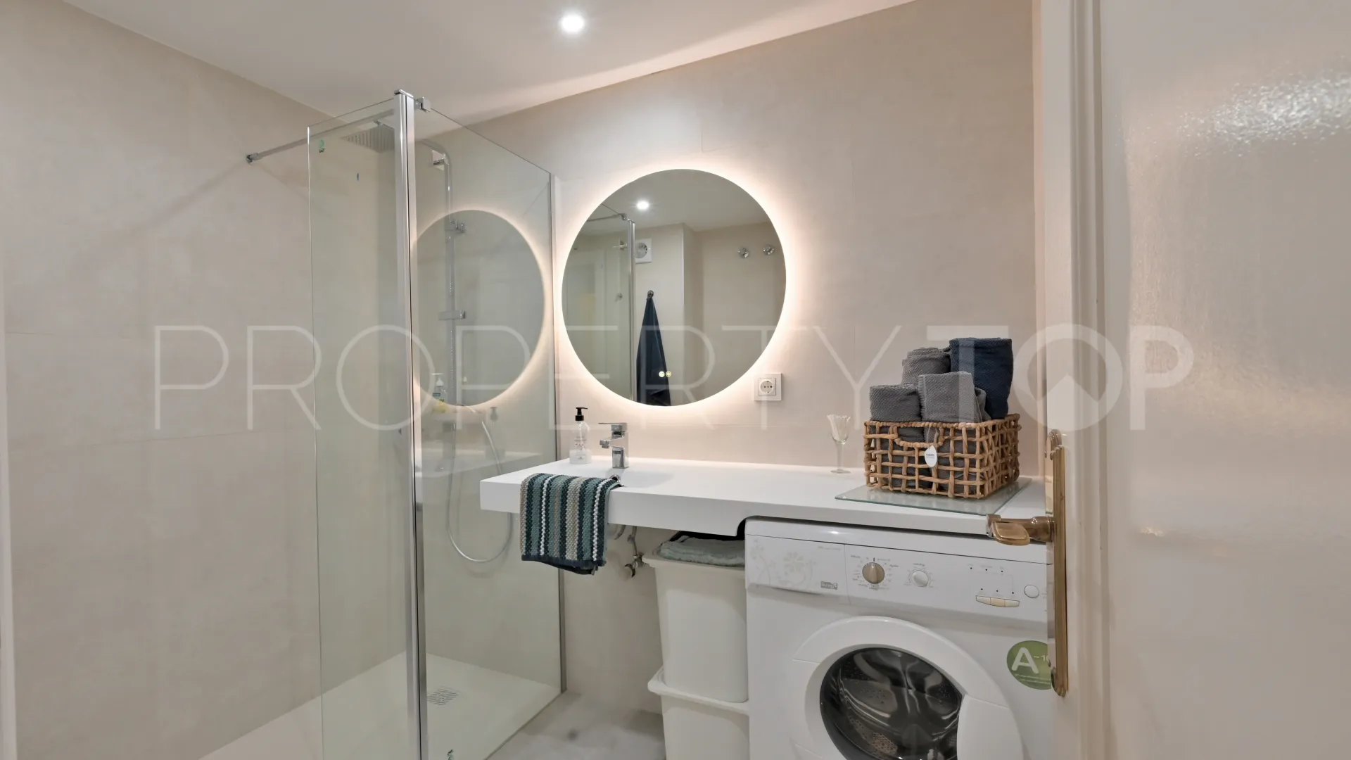 Apartamento en venta en Calahonda