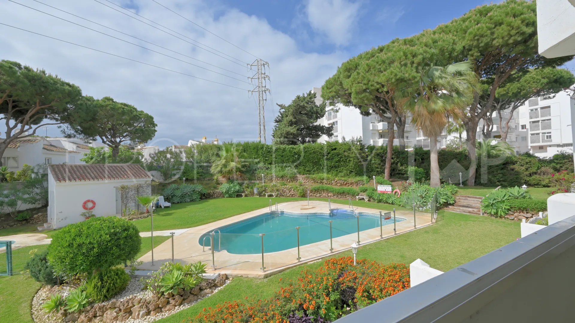 Apartamento en venta en Calahonda