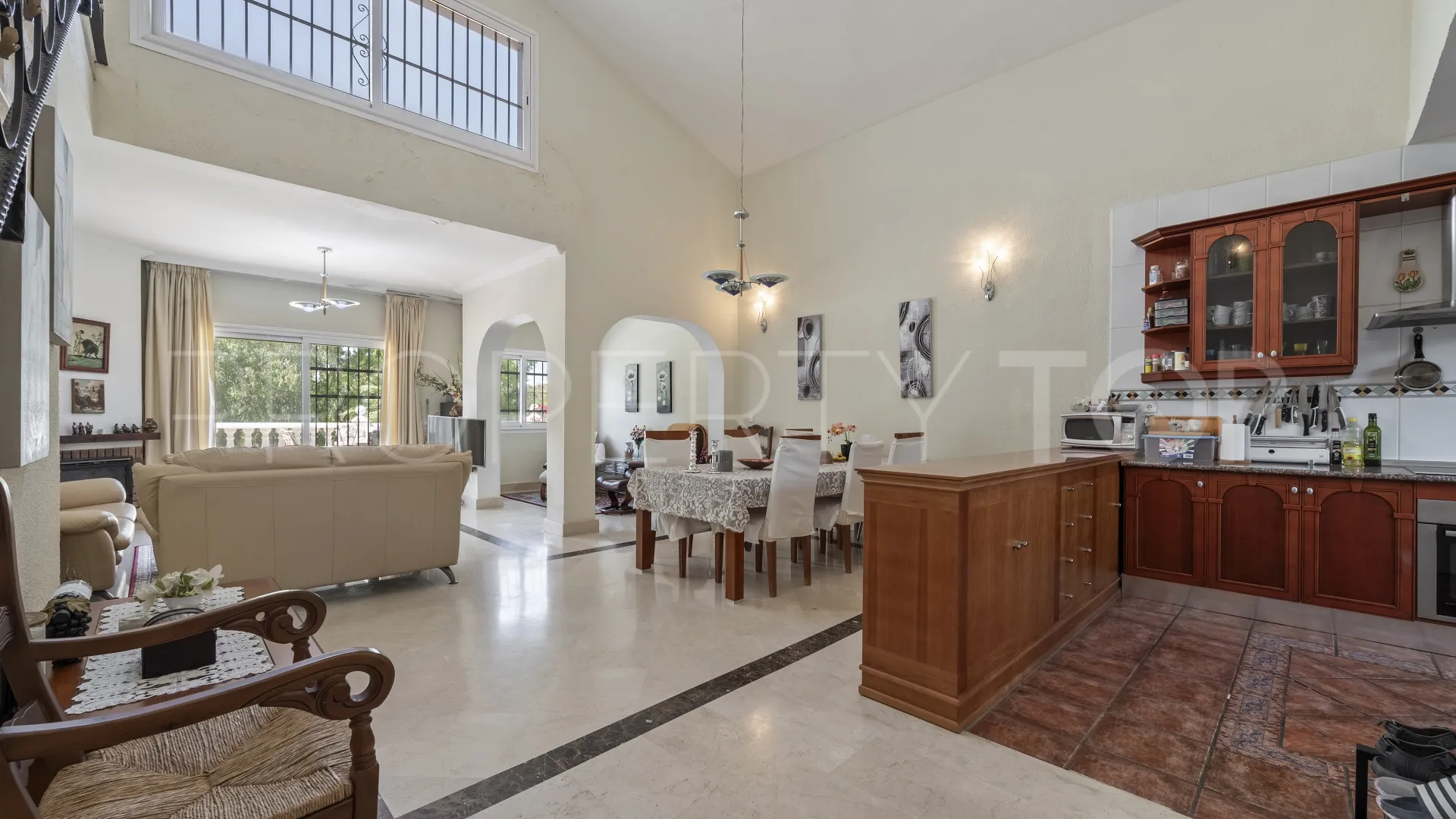 Buy Calahonda town house