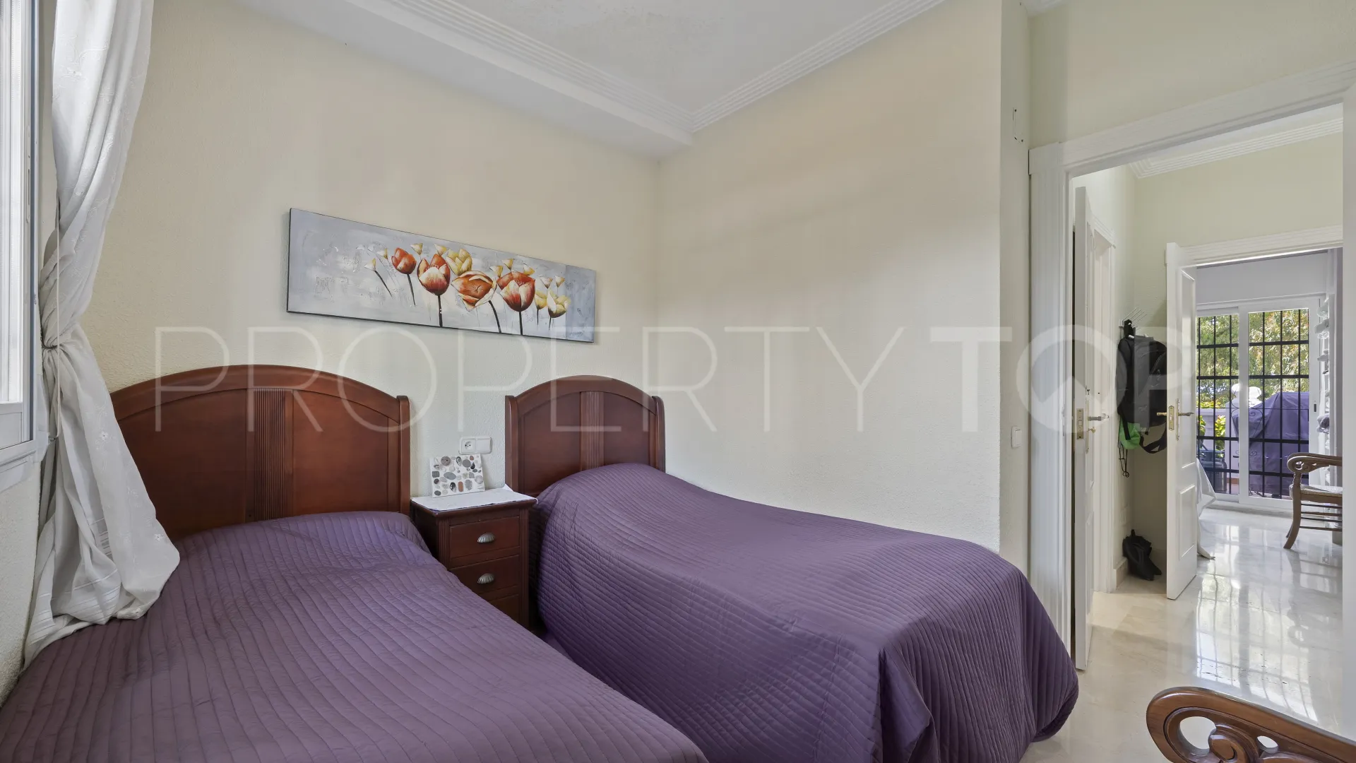 Buy Calahonda town house