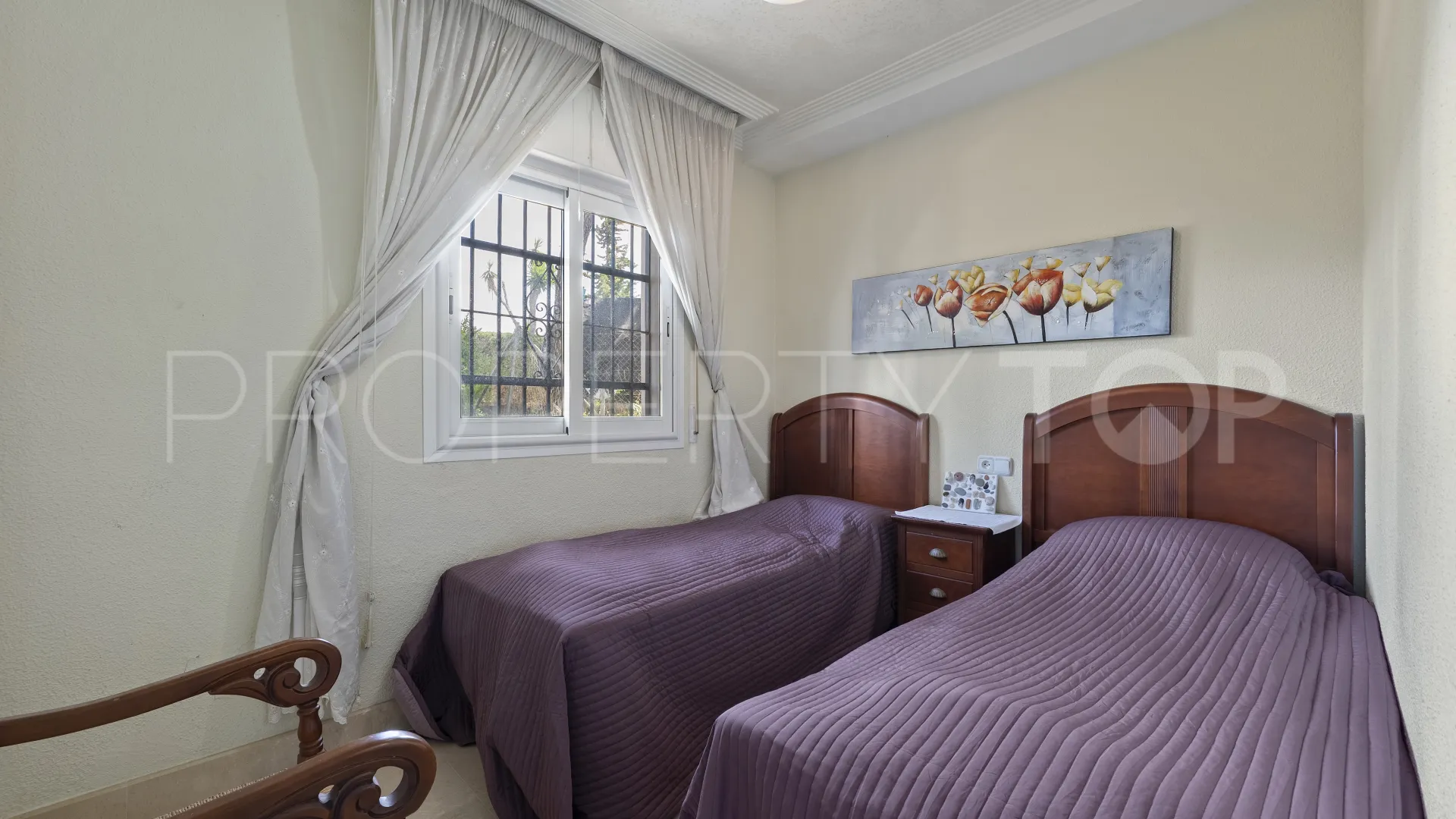 Buy Calahonda town house