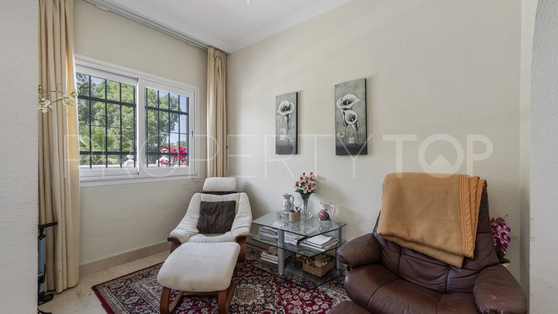 Buy Calahonda town house